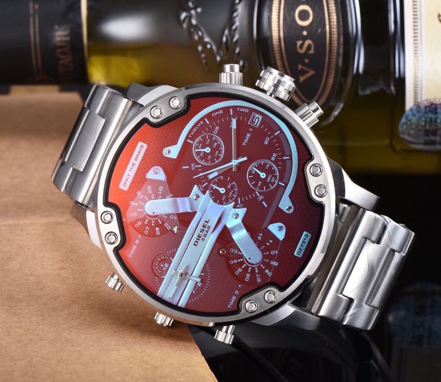 “DIESEL Watch Features: Quakers Queue Style, 57mm x 13mm Size, Swiss Stone Core.” - 图片 1