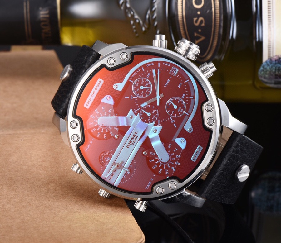 “DIESEL Watch Features: Quakers Queue Style, 57mm x 13mm Size, Swiss Stone Core.” - 图片 3