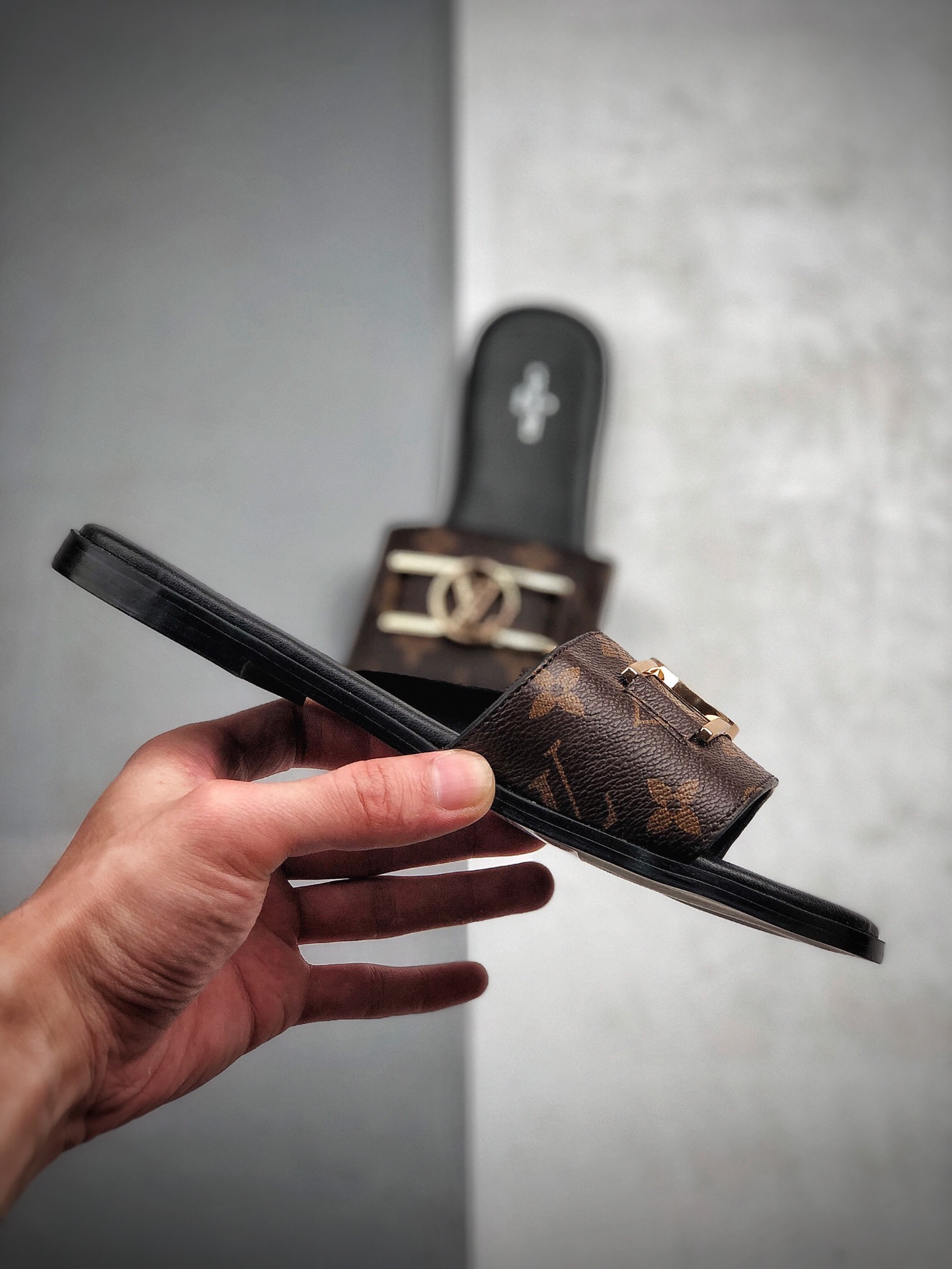 180  LOUIS VUITTON 轻奢单品