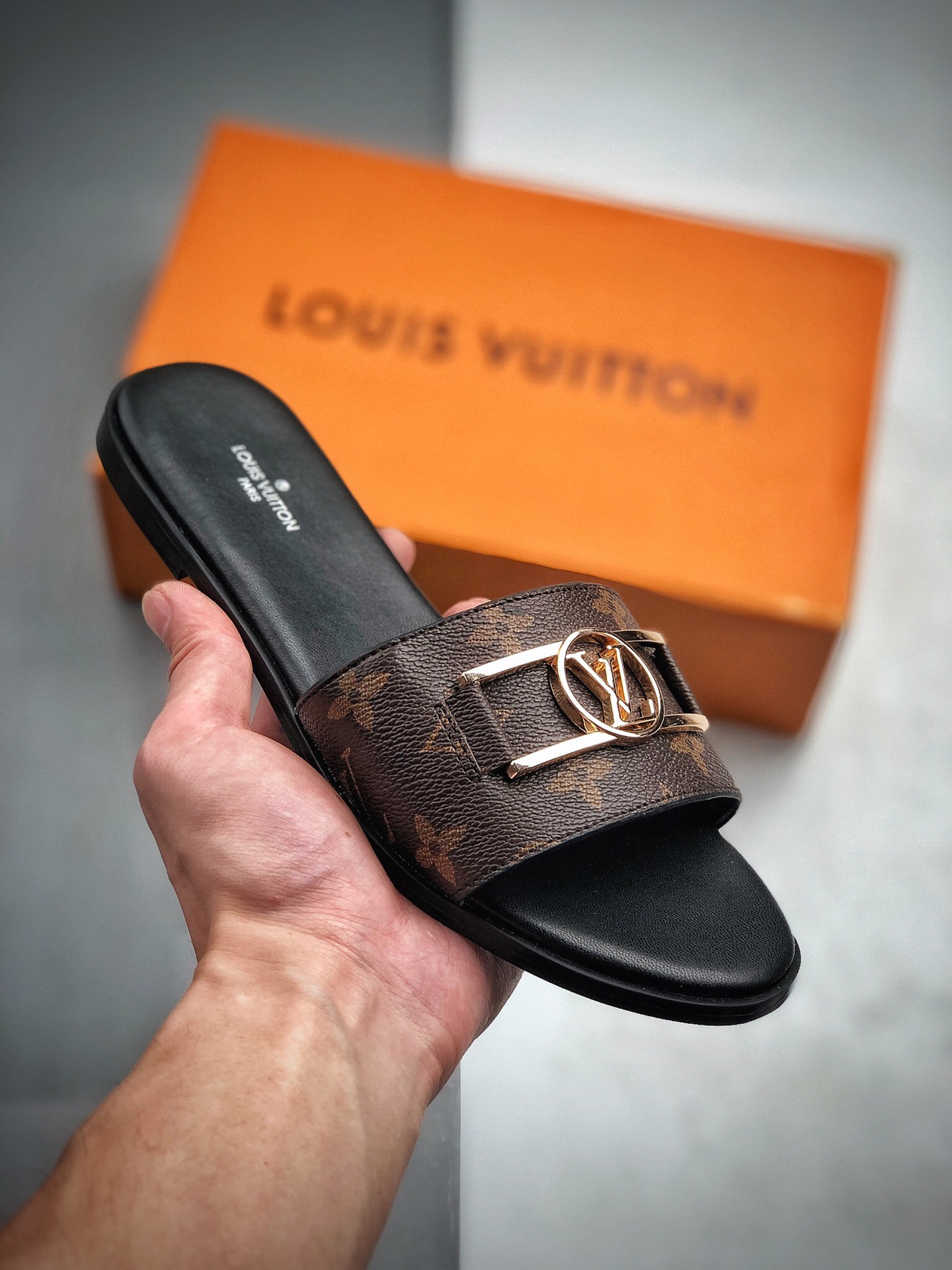 180  LOUIS VUITTON 轻奢单品