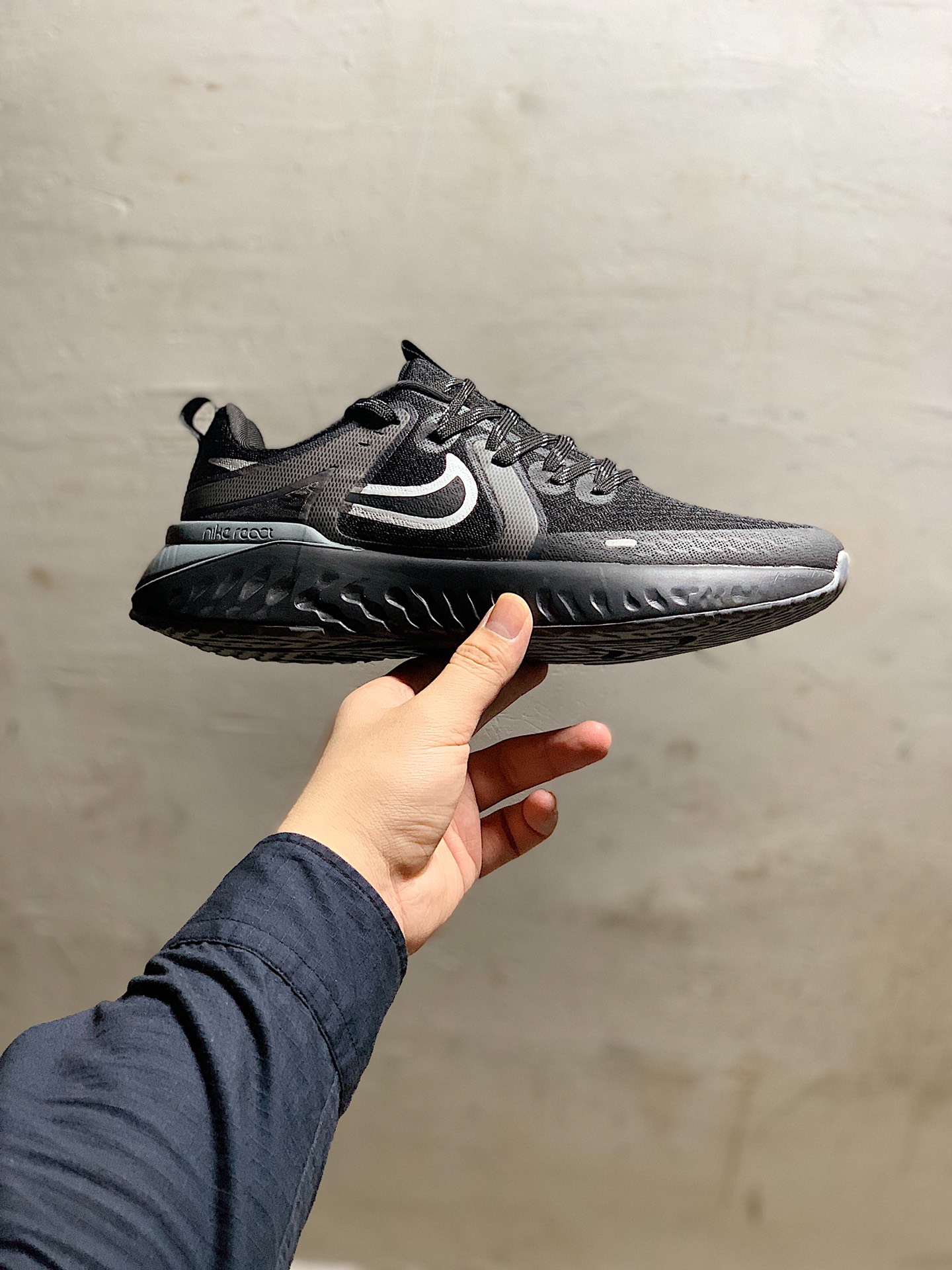 nike legend react lazada