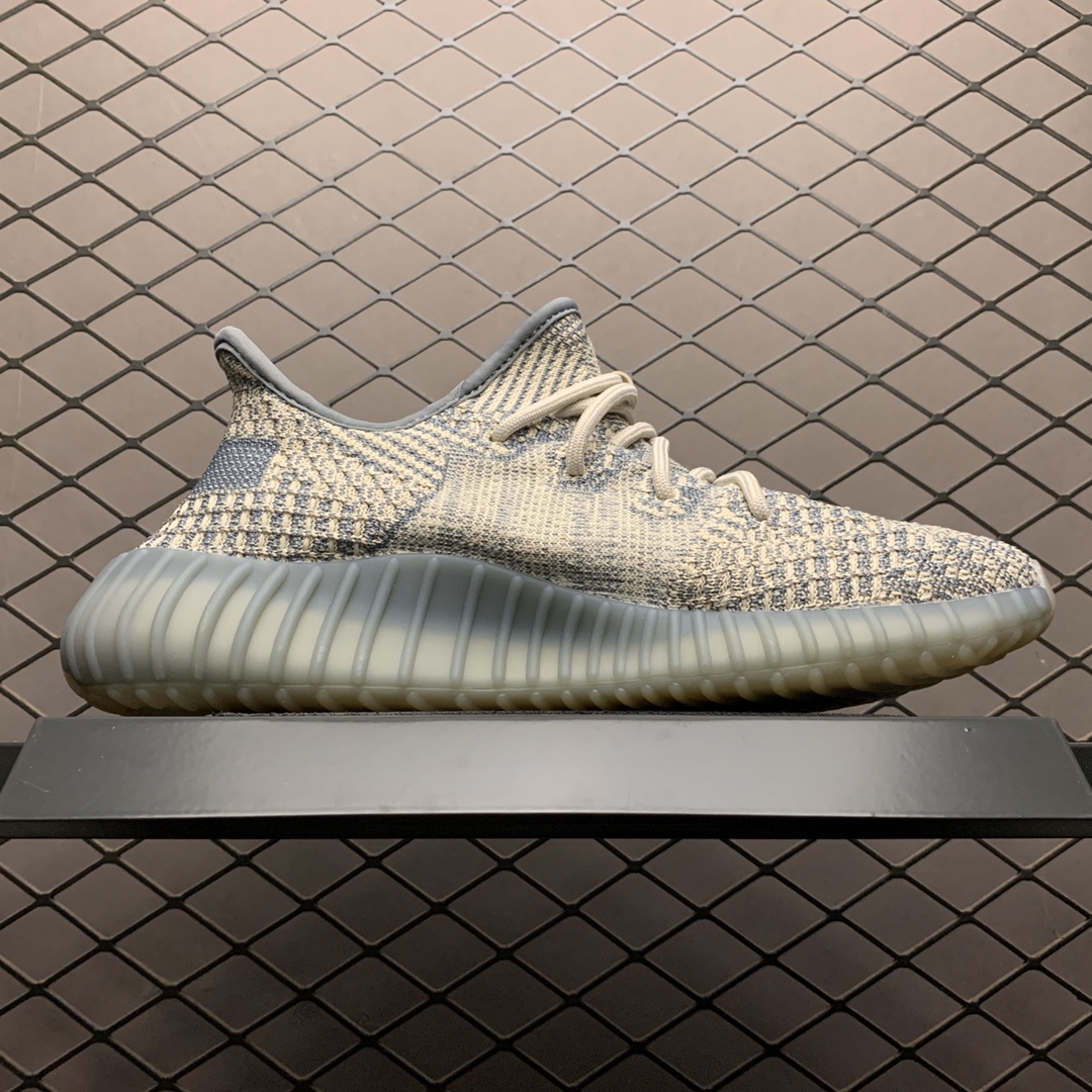 200 Adidas 阿迪达斯 Yeezy 350V2  侃爷椰子350新配色 FZ5421