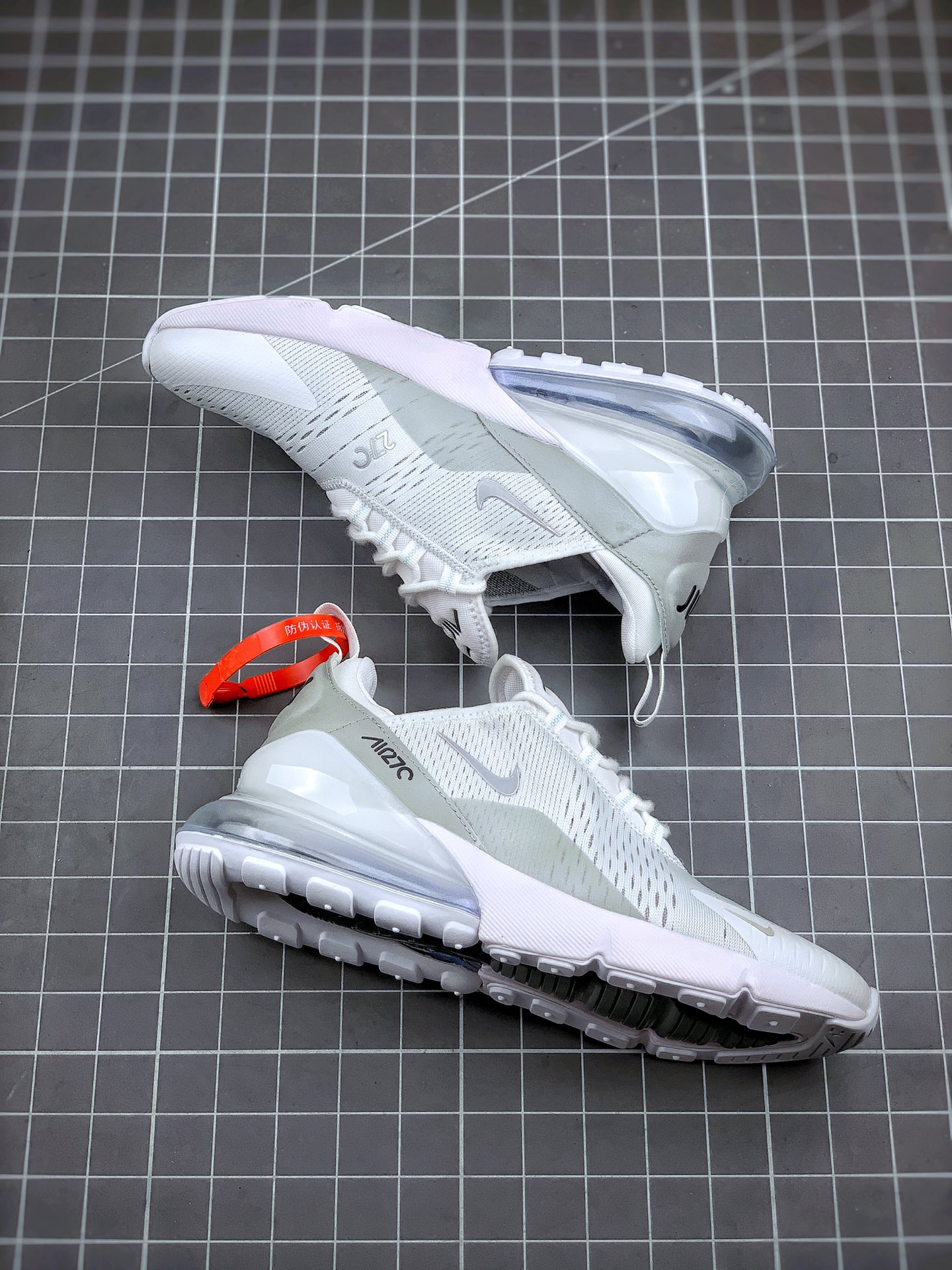 190 Air Max 270 白灰蓝 BQ9240-002