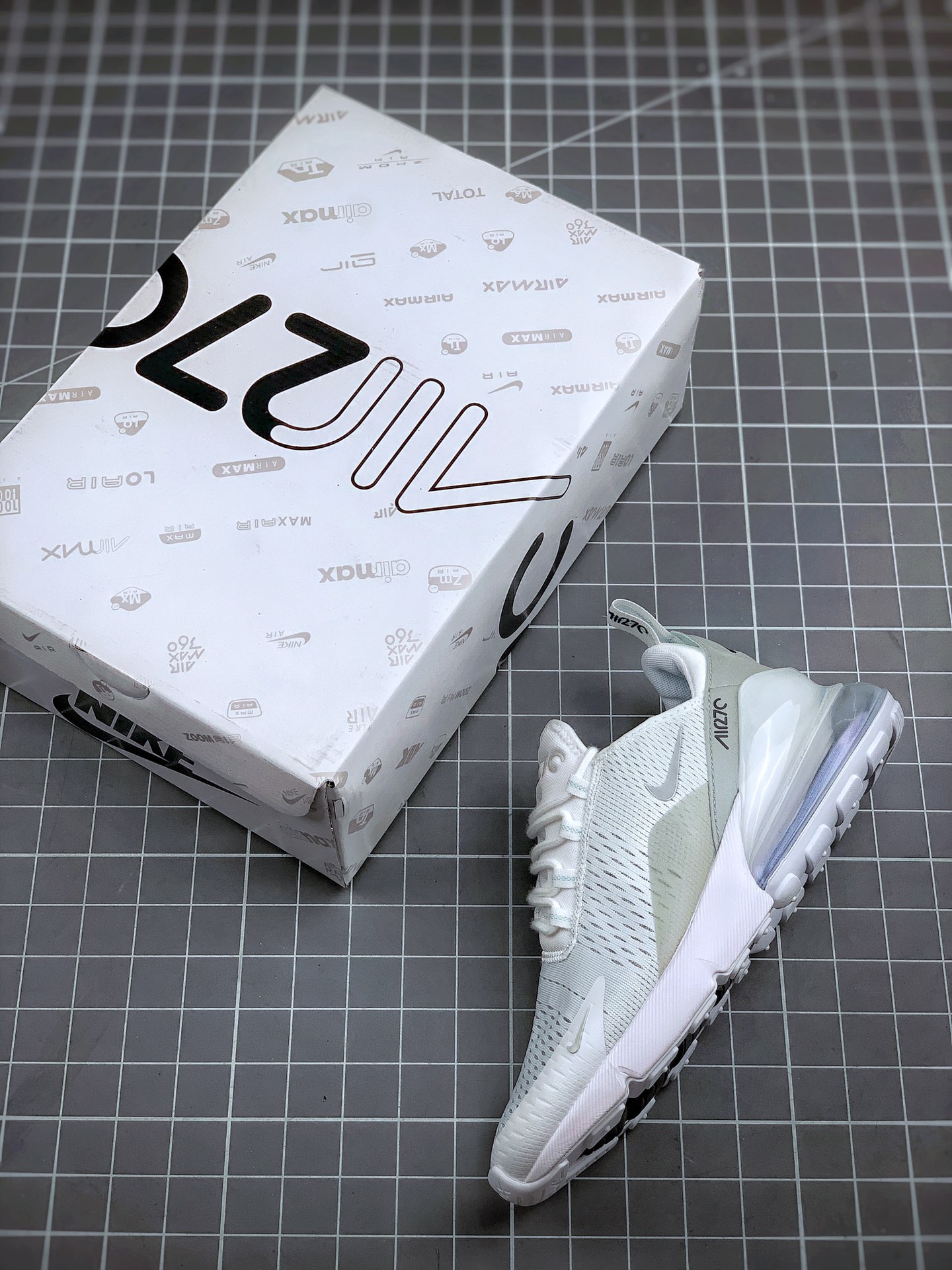 190 Air Max 270 白灰蓝 BQ9240-002