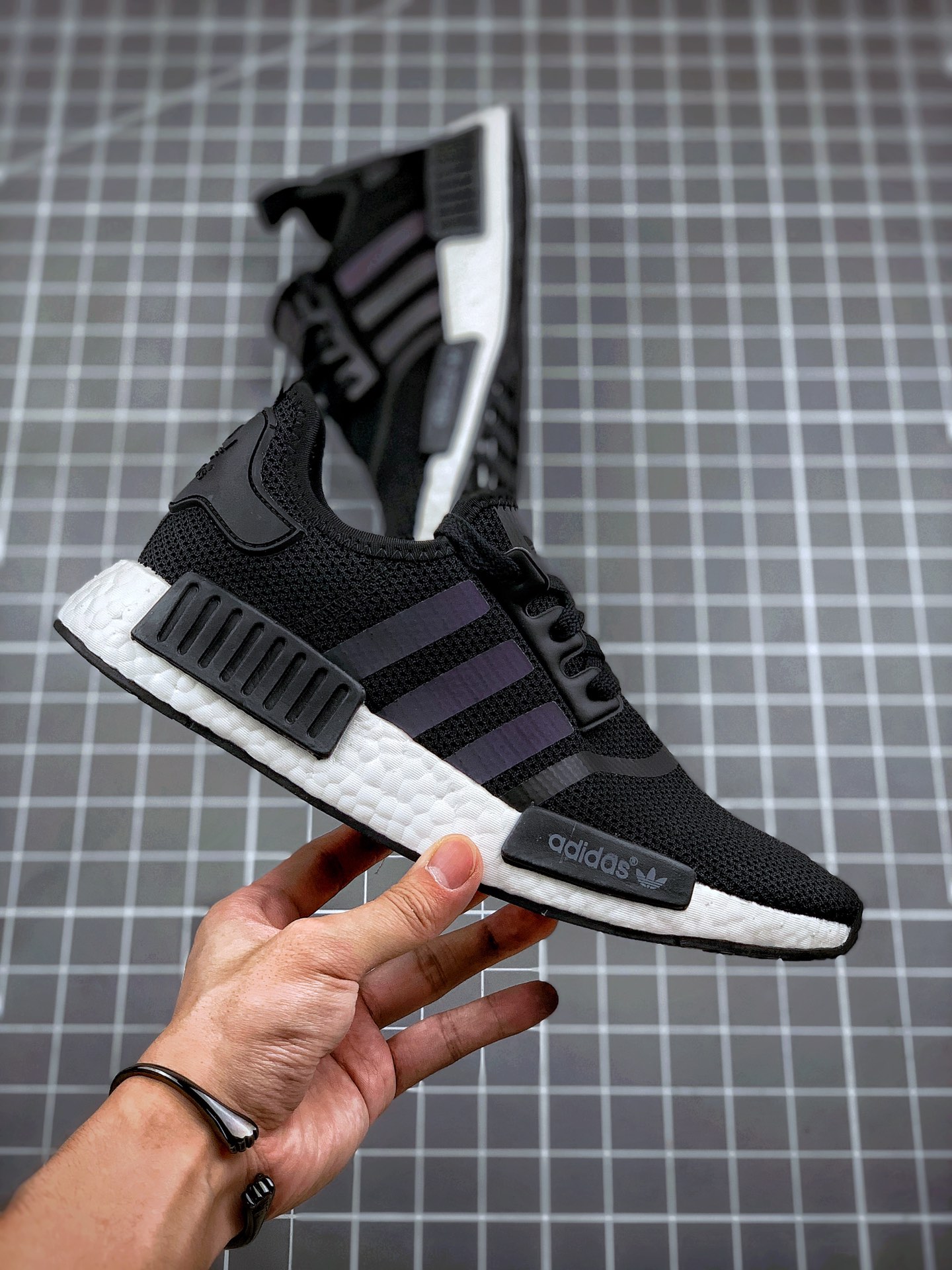 210 Adidas NMD _R1 白黑变色龙 虎扑版本 专柜同步上架