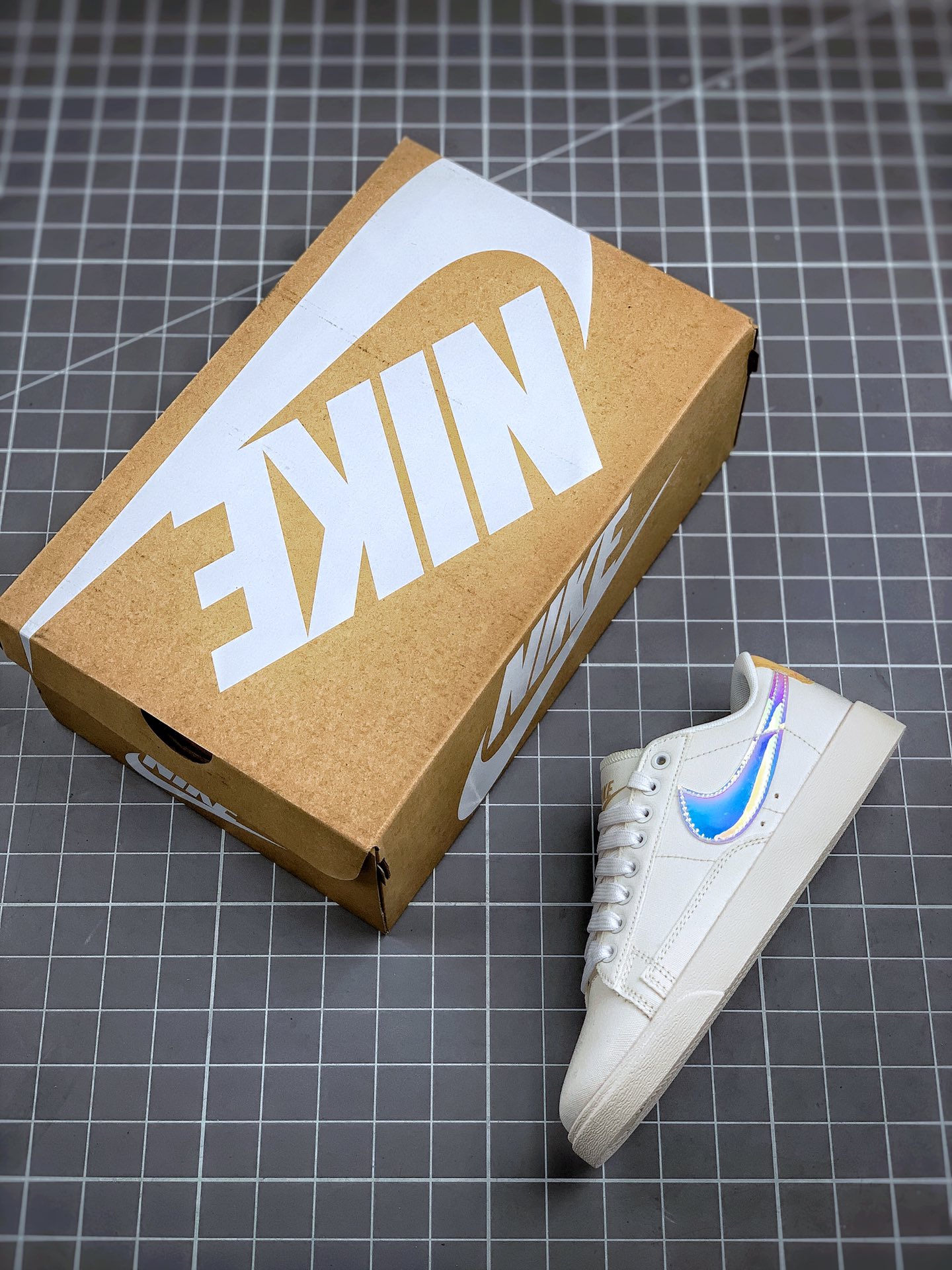 170 Nike Blazer Premium Canvas  ”Shanghai” 上海ID城市限定系列 浅咬花鞋底复古经典低帮开拓者休闲运动板鞋
