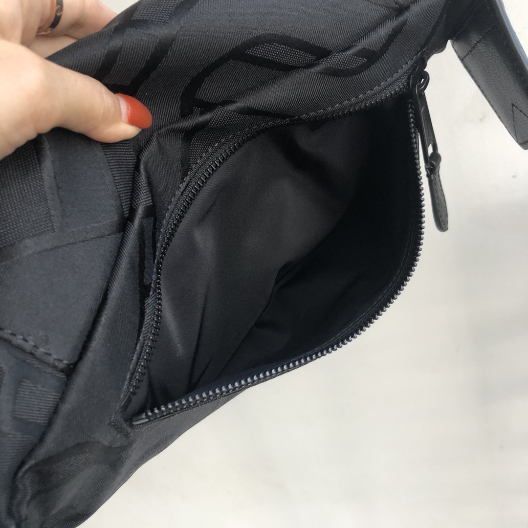 Burberry England Nylon Belt Bag Crossbody Bum Bag, 34x14x5cm, Black 7 i1591339372 9428 7