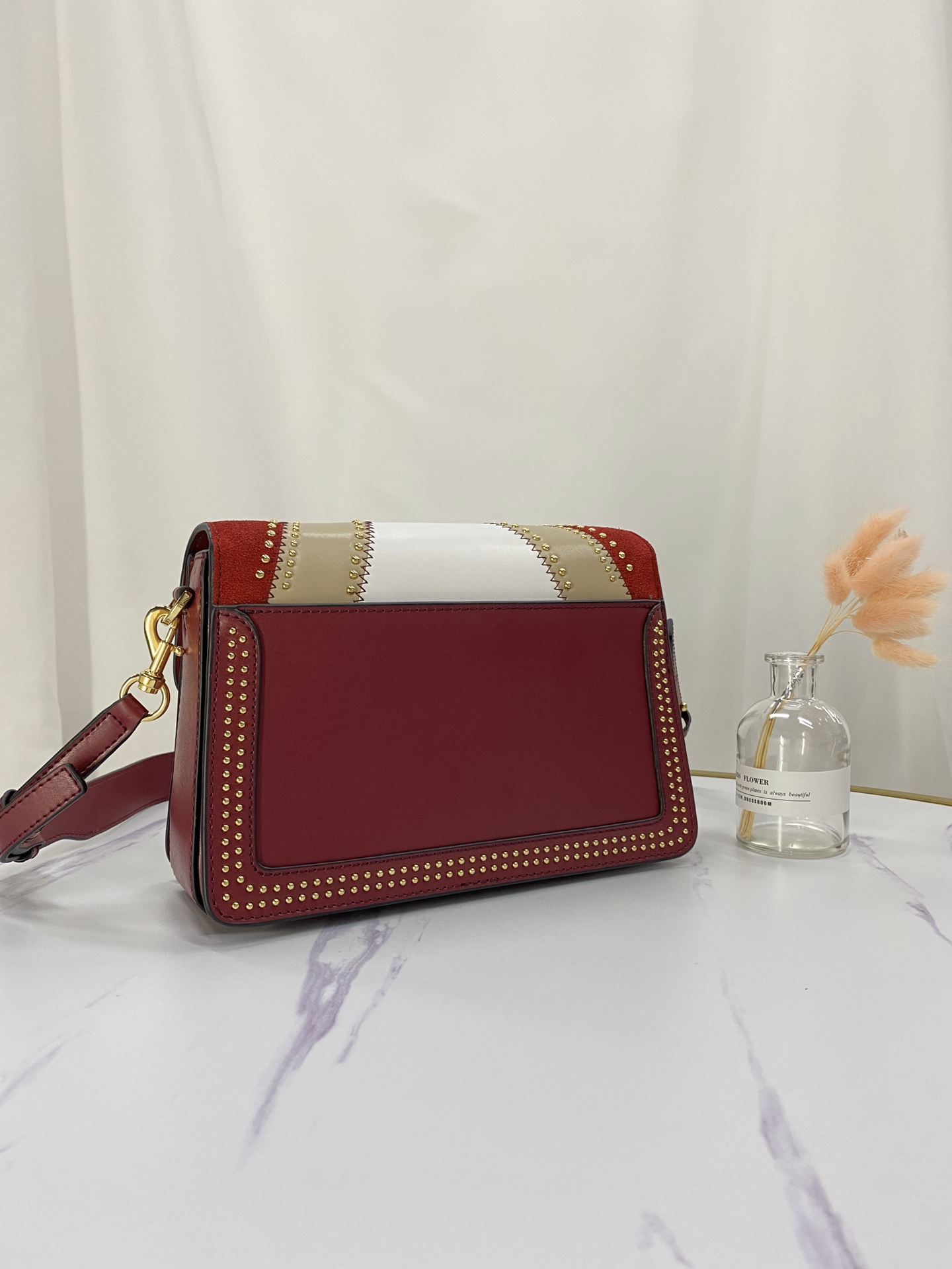 Michael Kors 拼色款酒神磨砂钉钉酒红 MK 拼色拼接款斜挎包