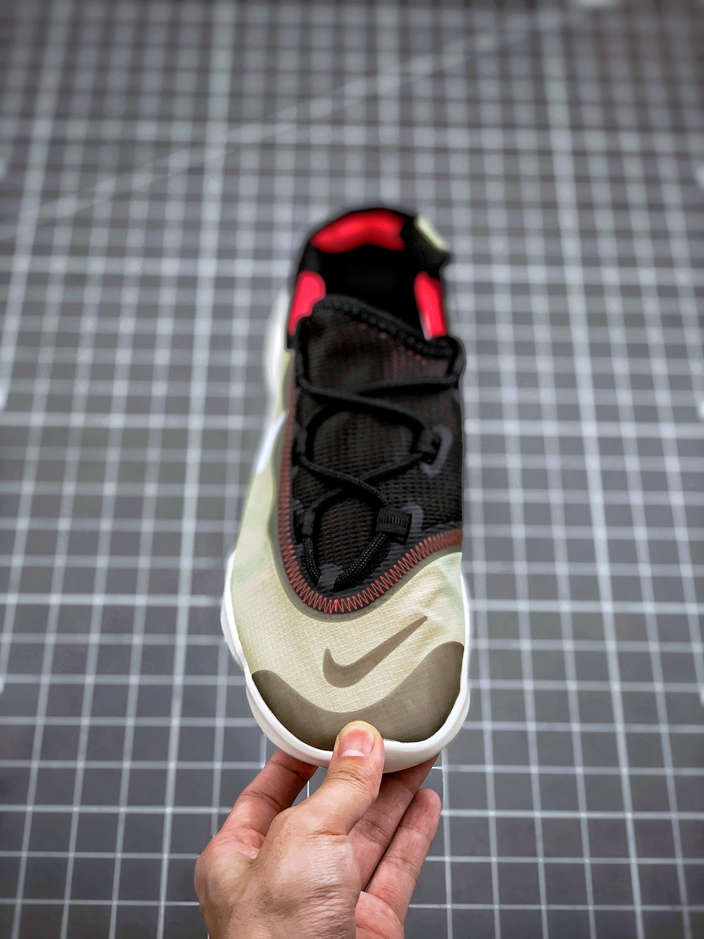 160  NIKE FREE RN 黑白 2020款  赤足轻便跑鞋 黑卡其CI9921-400