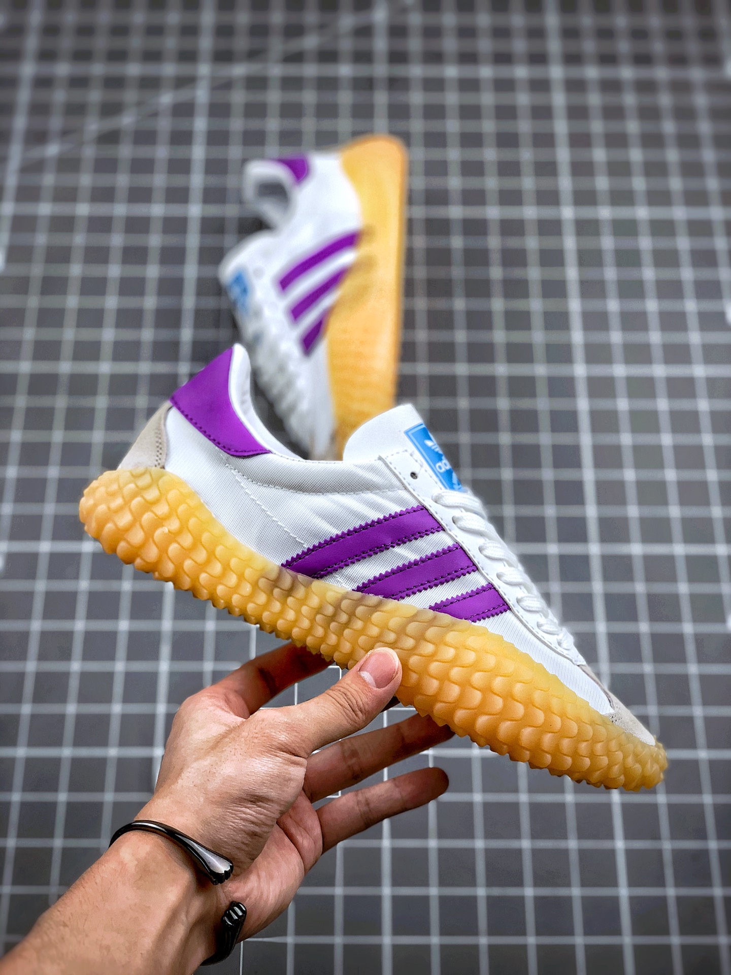 180 小红书爆款  阿迪达斯/Adidas Kamanda 小Yeezy 生胶刺头底 G27825