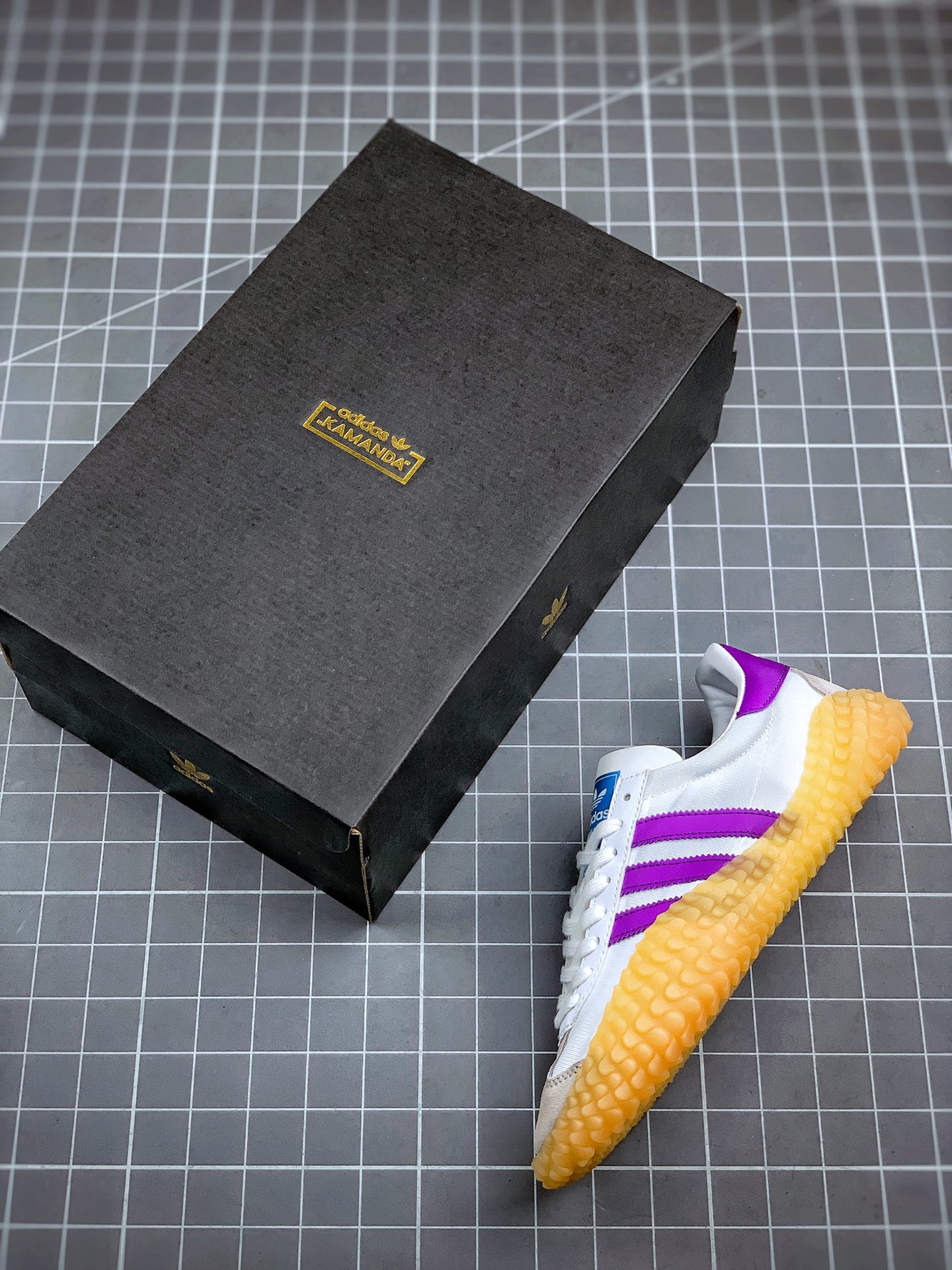 180 小红书爆款  阿迪达斯/Adidas Kamanda 小Yeezy 生胶刺头底 G27825