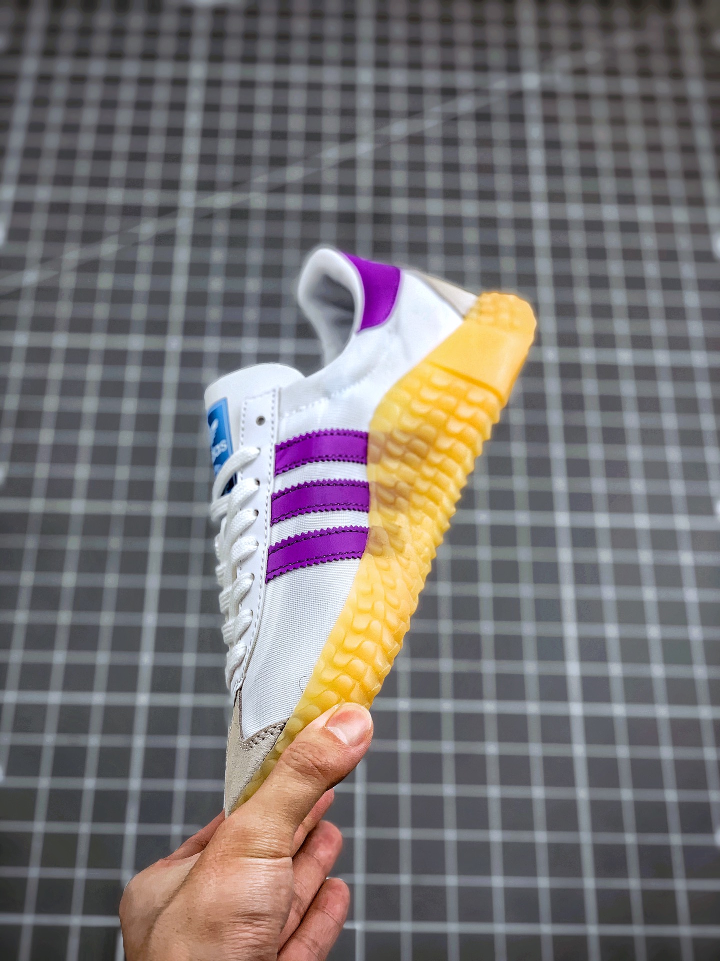 180 小红书爆款  阿迪达斯/Adidas Kamanda 小Yeezy 生胶刺头底 G27825
