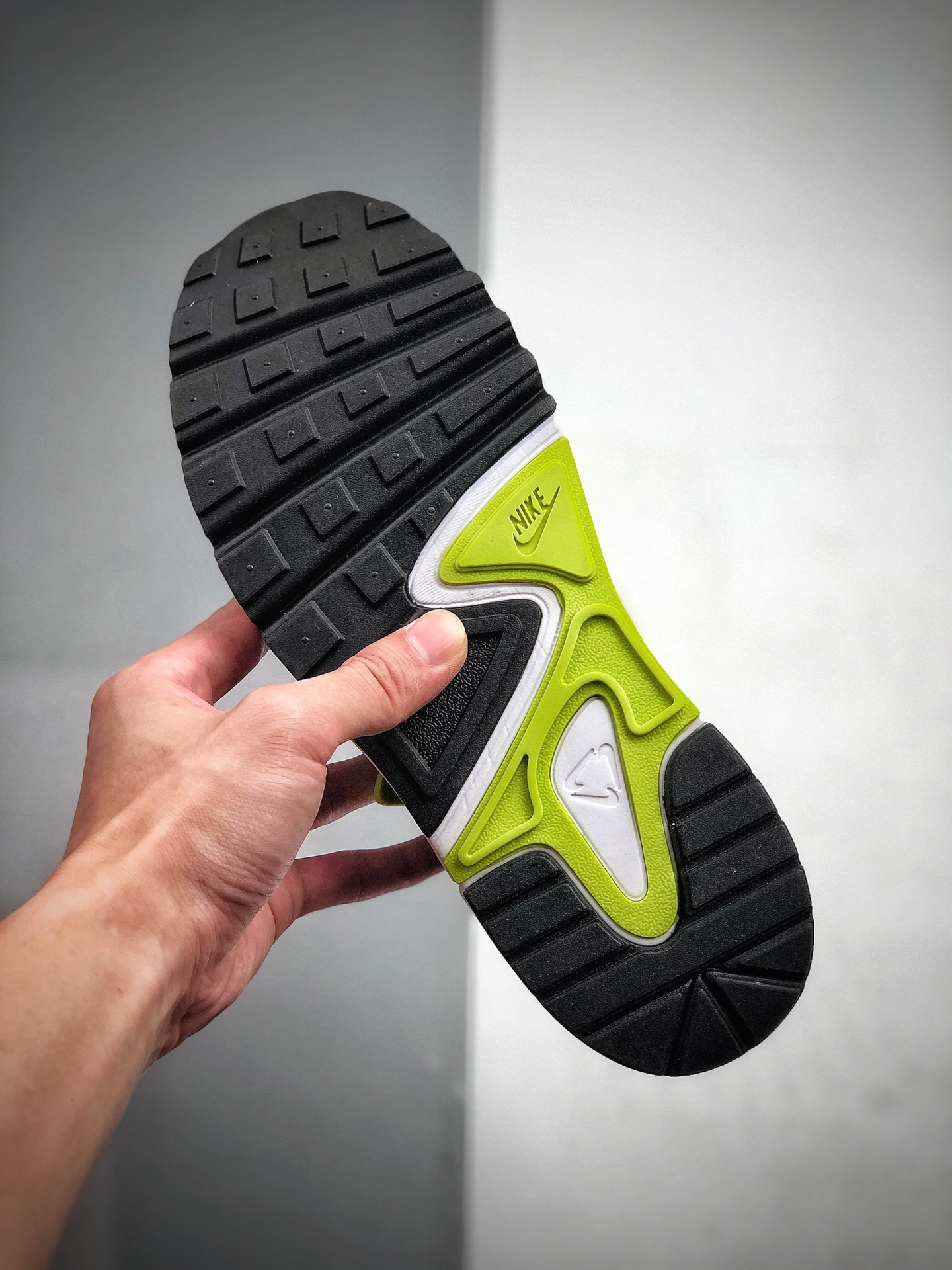 190 Nike Atsuma 公司级耐克慢跑鞋 货号：CD5461-002