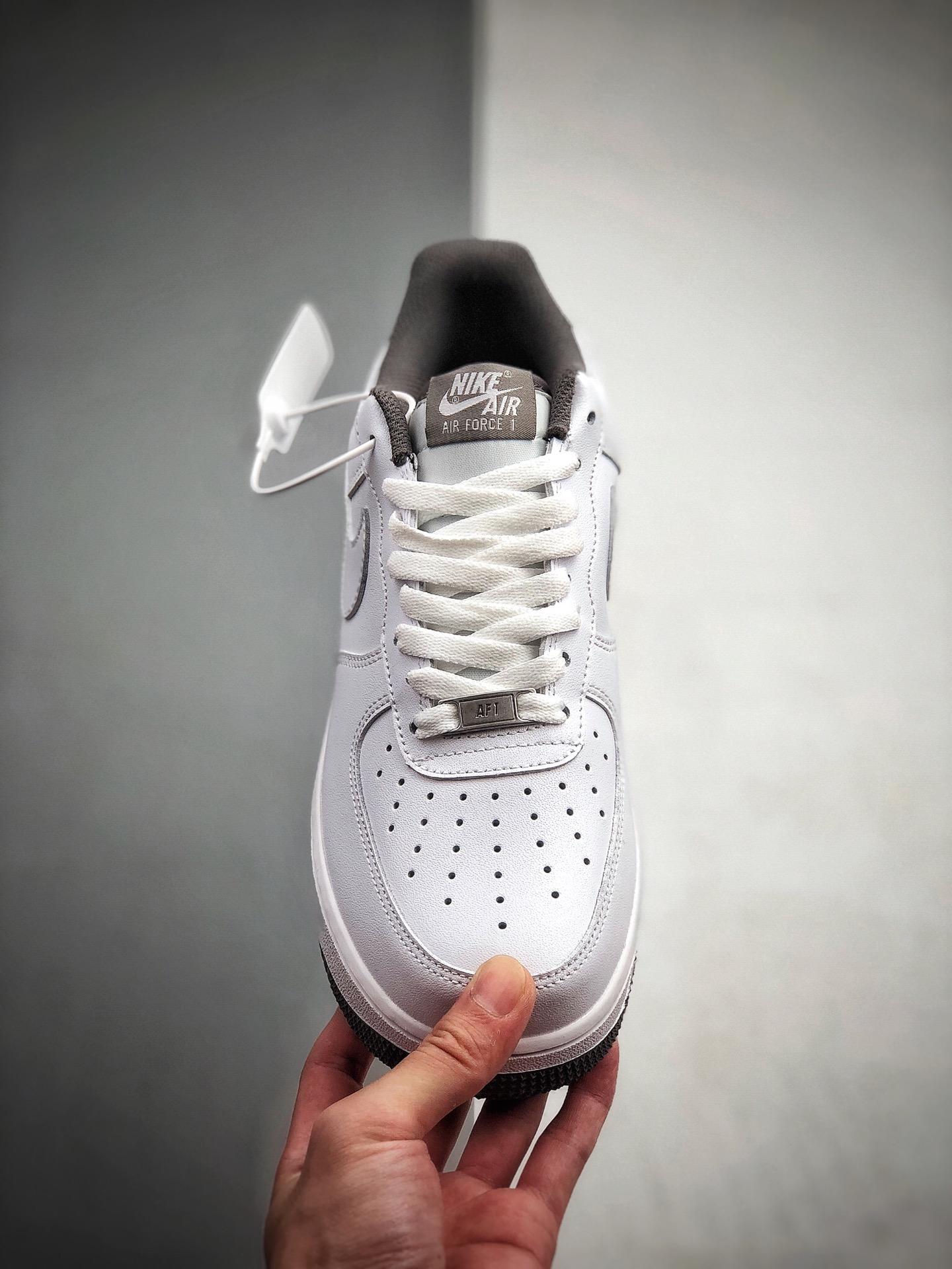 190 白灰耐克/NIKE  耐克空军低帮板鞋  Nike Air Force 1 Low 空军一号经典款运动板鞋 CU2989-502