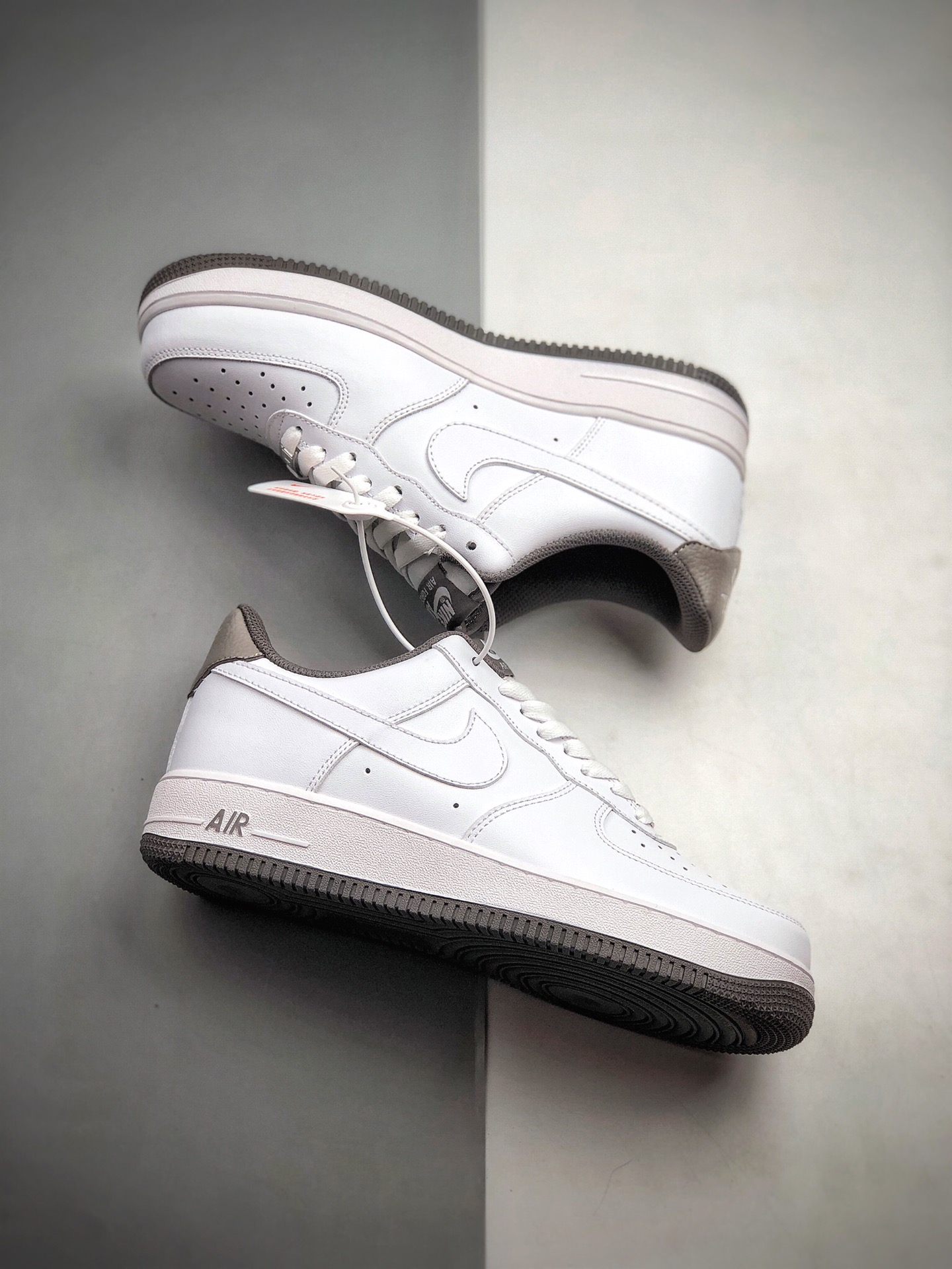 190 白灰耐克/NIKE  耐克空军低帮板鞋  Nike Air Force 1 Low 空军一号经典款运动板鞋 CU2989-502