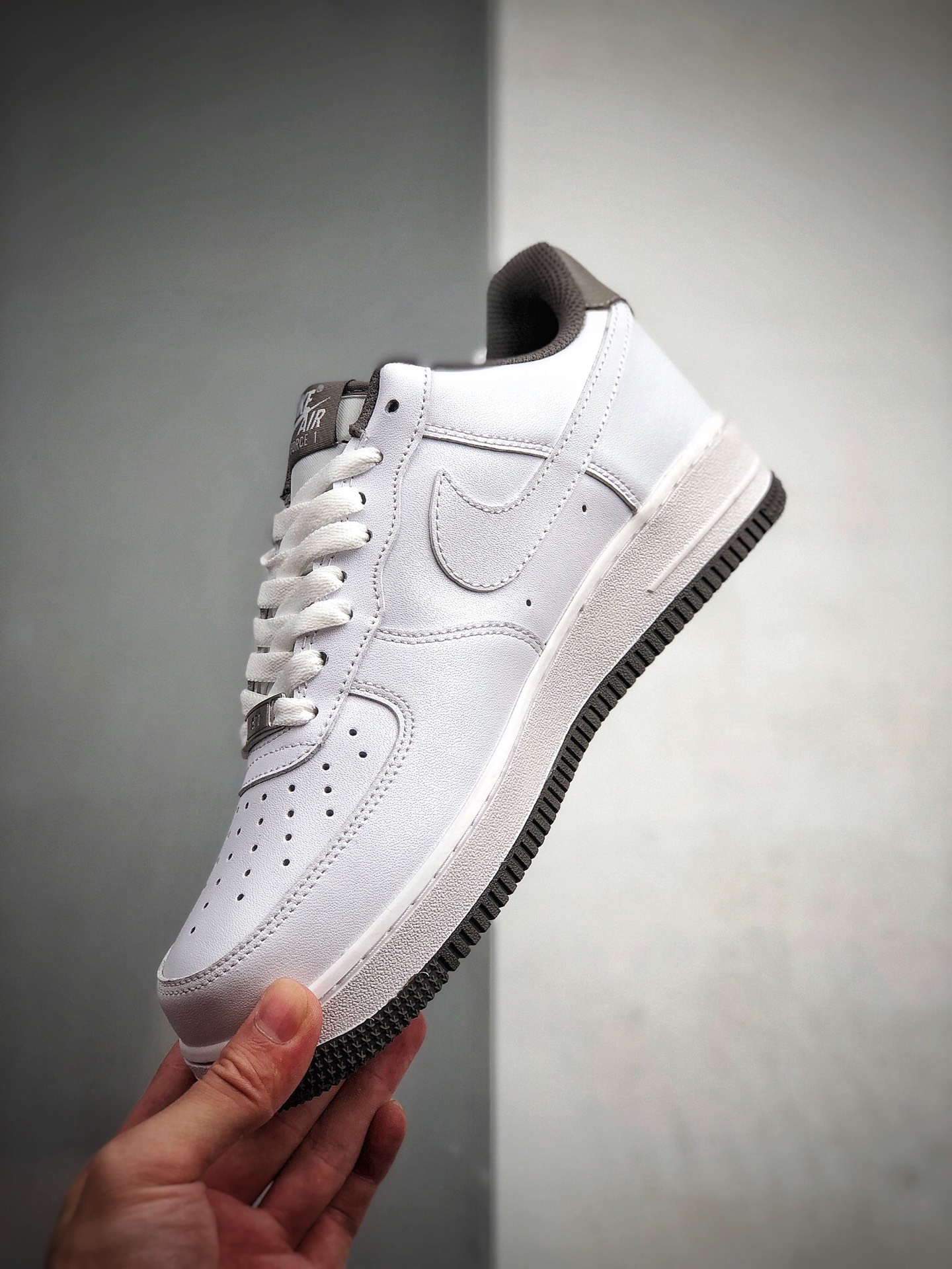 190 白灰耐克/NIKE  耐克空军低帮板鞋  Nike Air Force 1 Low 空军一号经典款运动板鞋 CU2989-502
