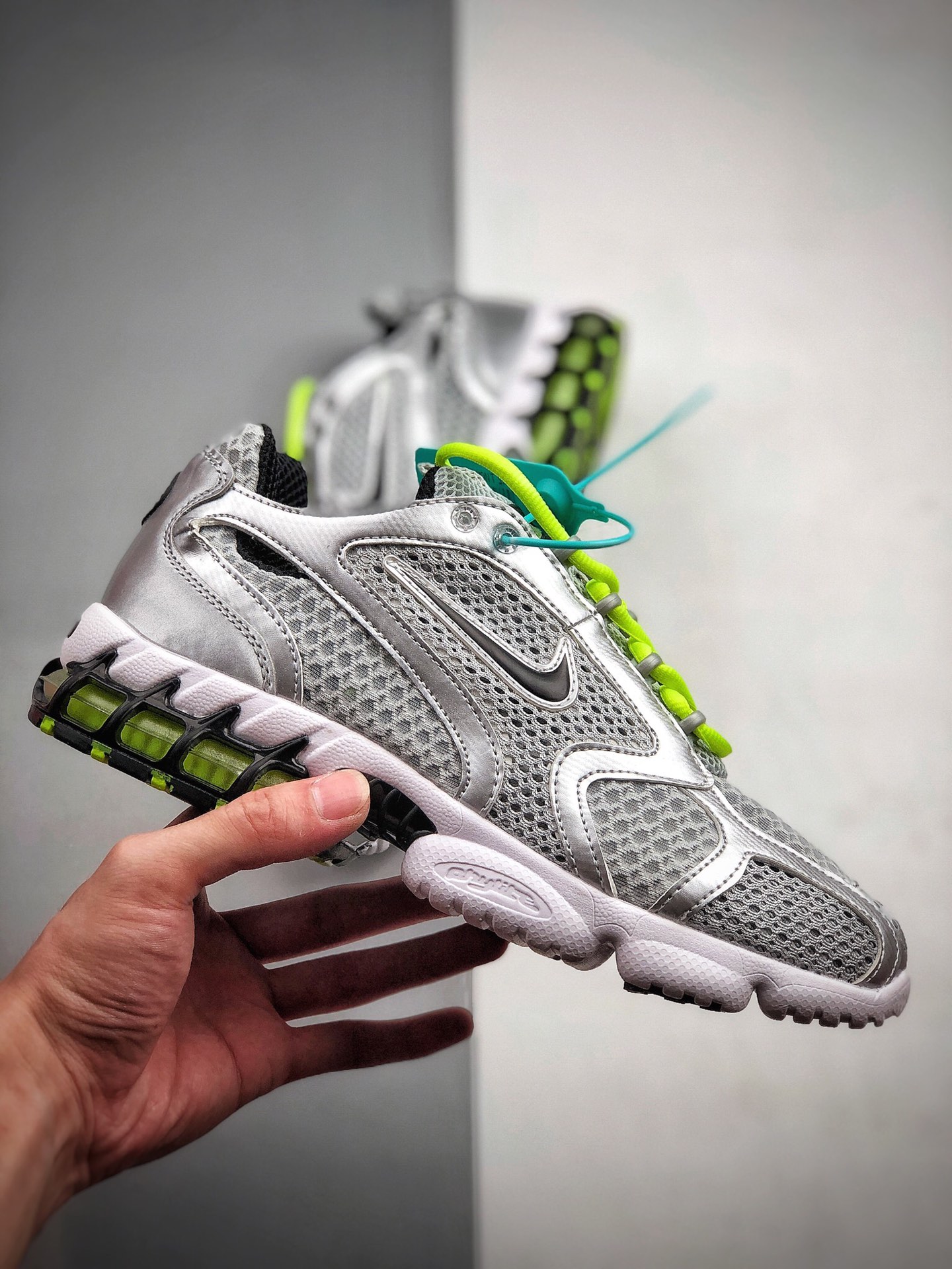 200 公司级美国元祖街头潮牌Stussy x Nike Air Zoom Spiridon Caged 2斯图西 东牢笼2代系列复古休闲运动慢跑鞋“ 货号： CJ1288-007