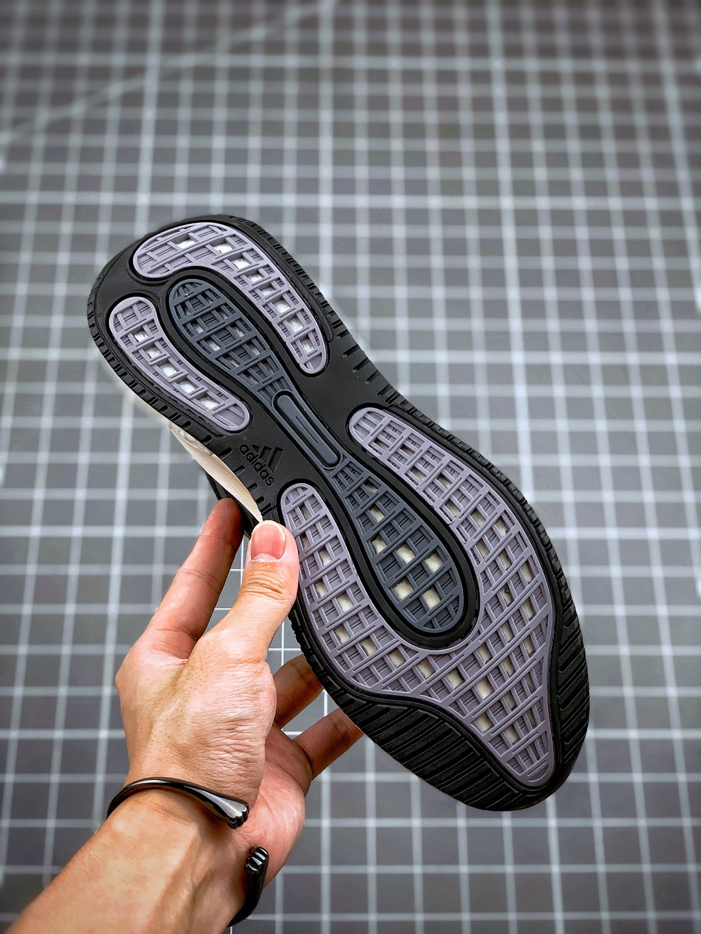 210 Adidas Supernova M 马拉松 赛事专业跑步鞋