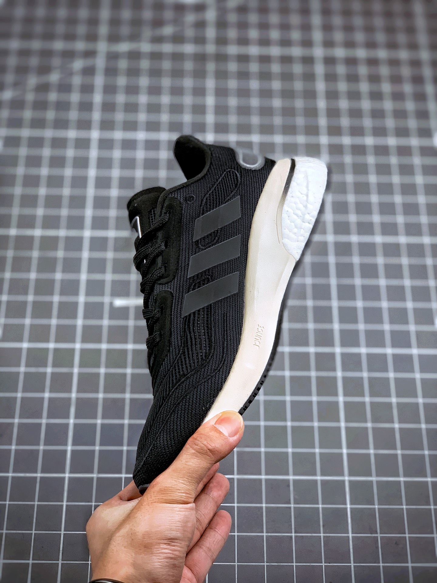 210 Adidas Supernova M 马拉松 赛事专业跑步鞋