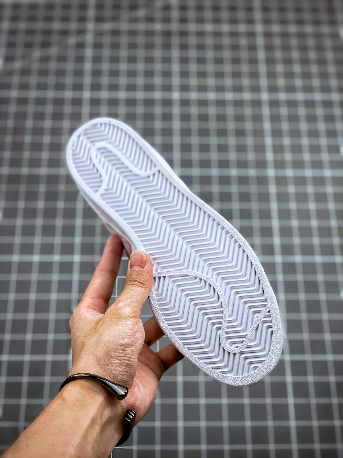 150 Adidas Originals SUPERSTAR W S81019