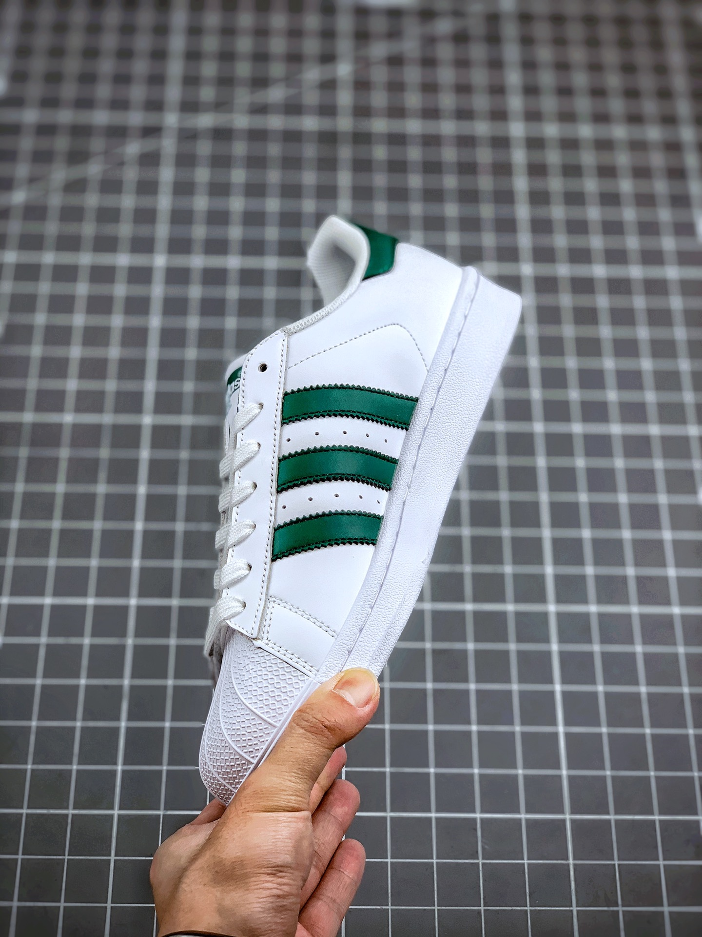 150 Adidas Originals SUPERSTAR W 渠道正品订单CM8081