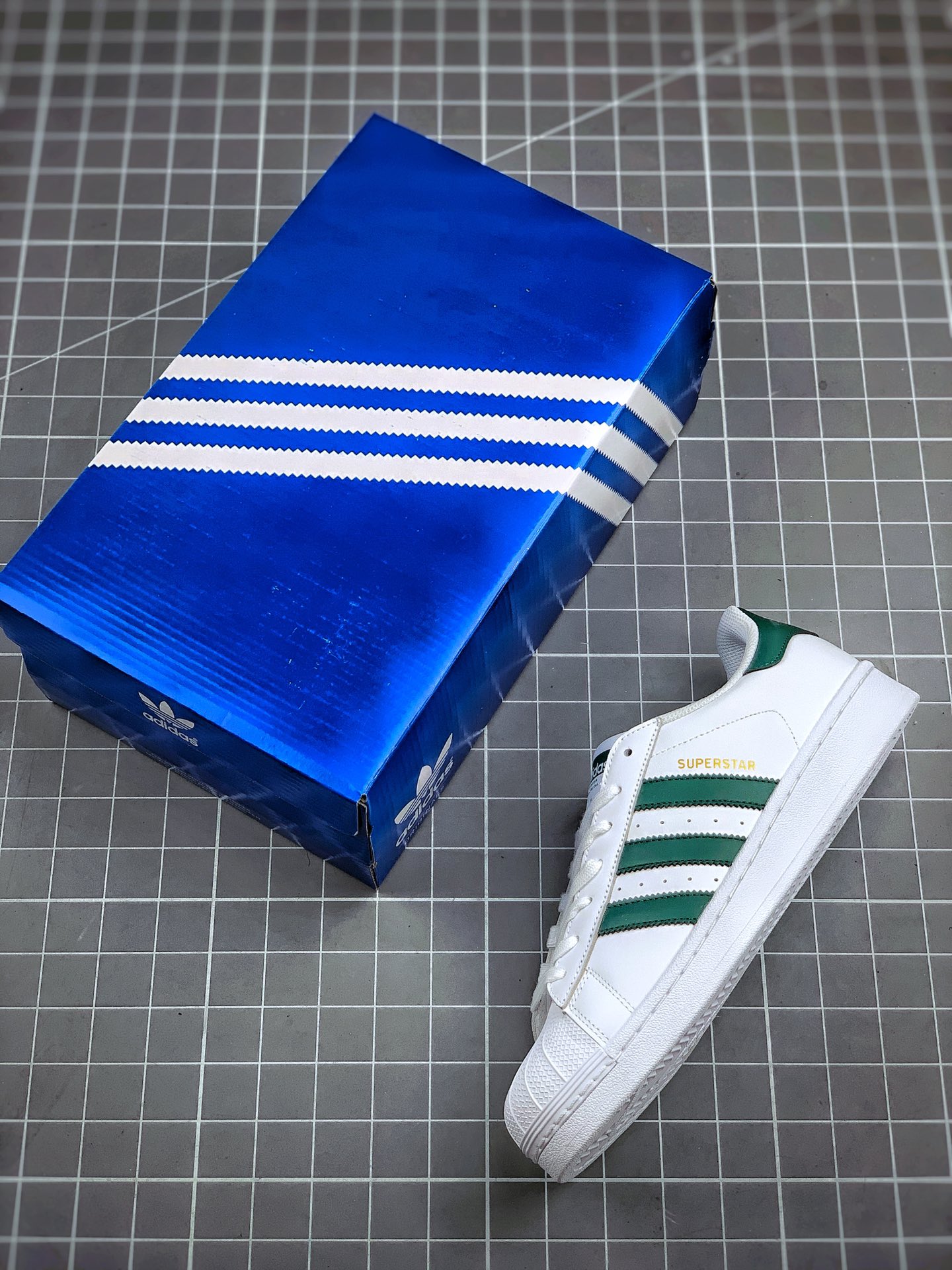 150 Adidas Originals SUPERSTAR W 渠道正品订单CM8081