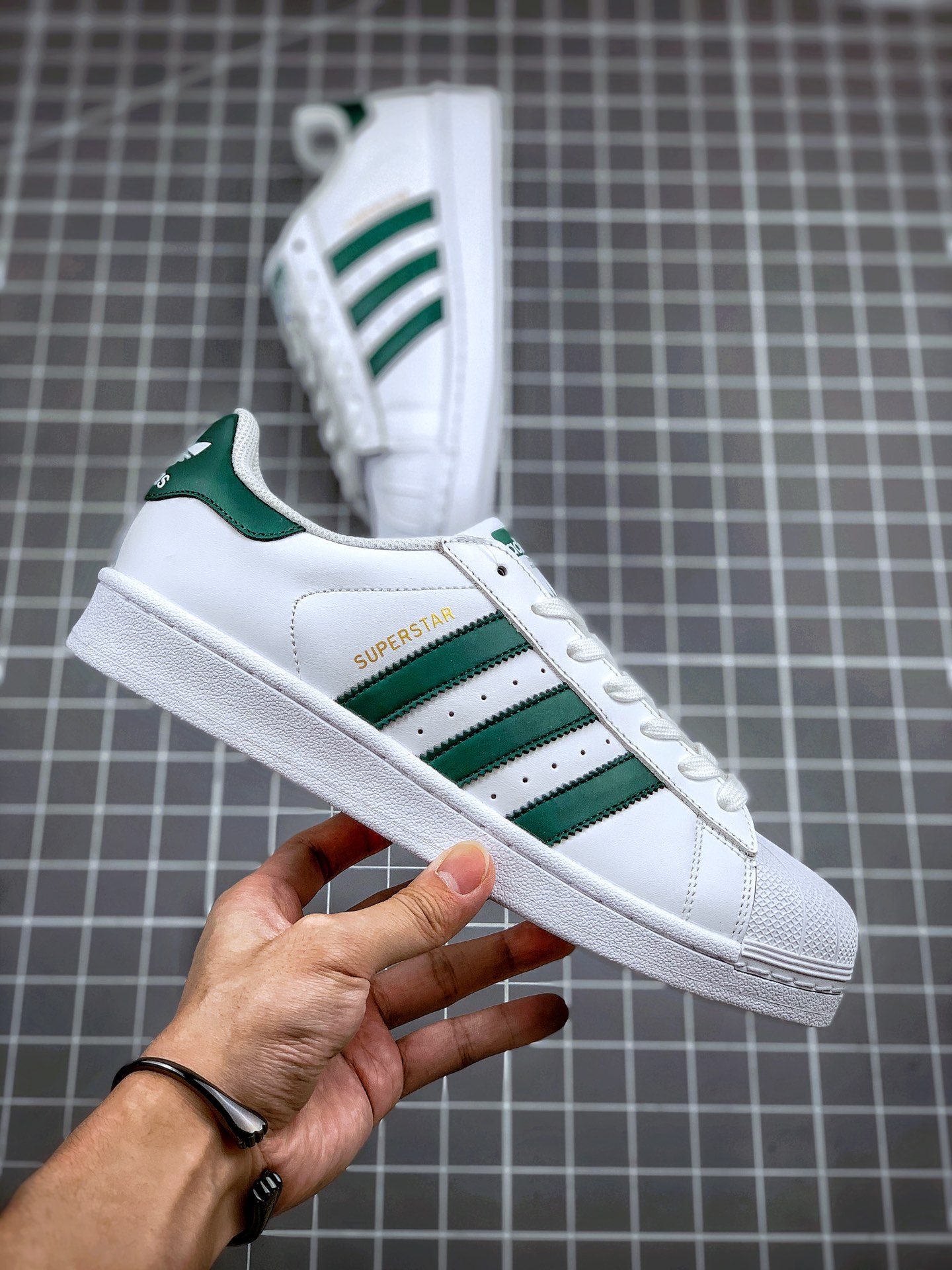 150 Adidas Originals SUPERSTAR W 渠道正品订单CM8081