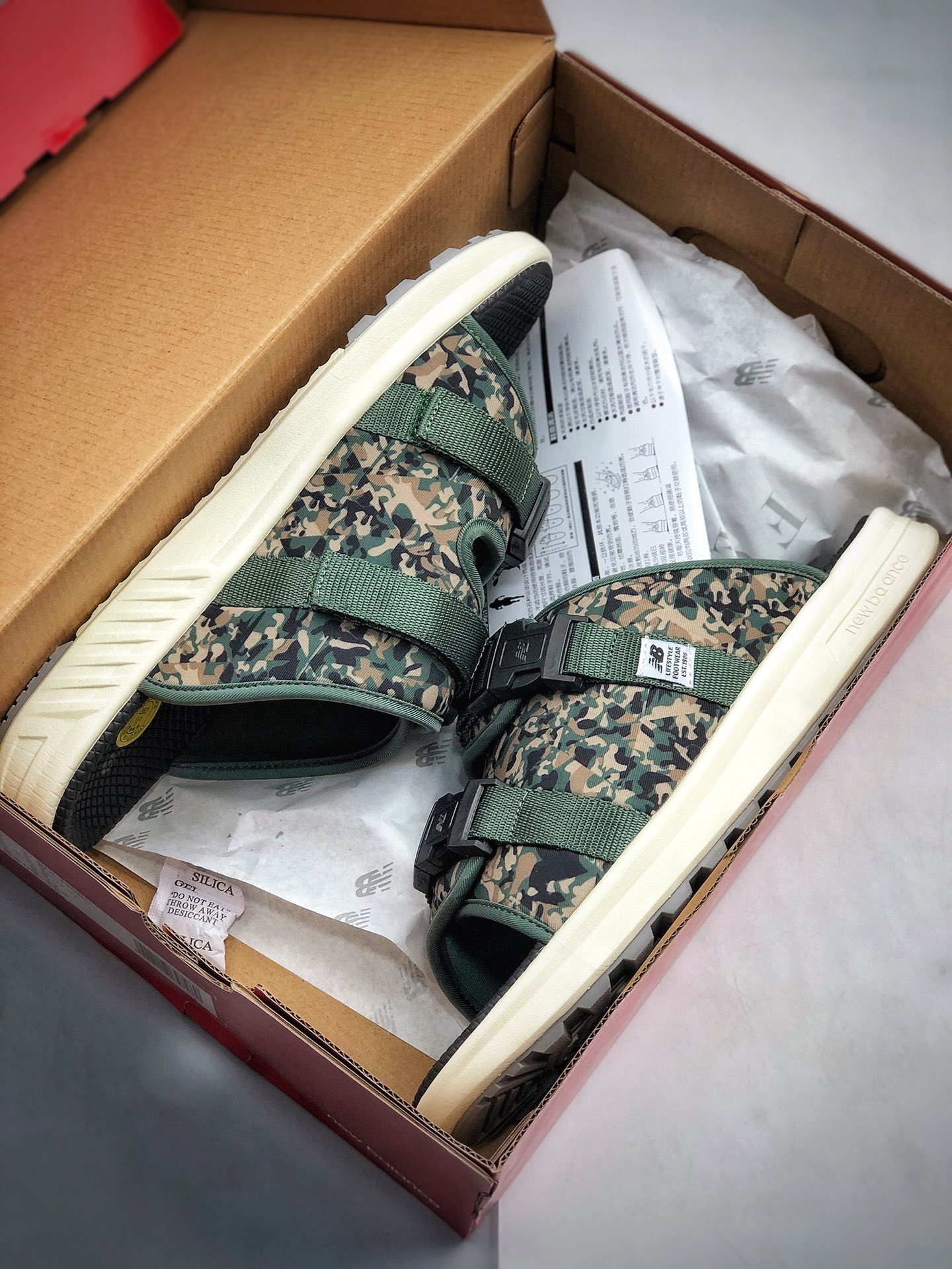 150 独家实拍 New Balance NB半拖 灰迷彩沙滩拖 官方2018最新款凉拖 专柜同批次  货号：SDL330BC