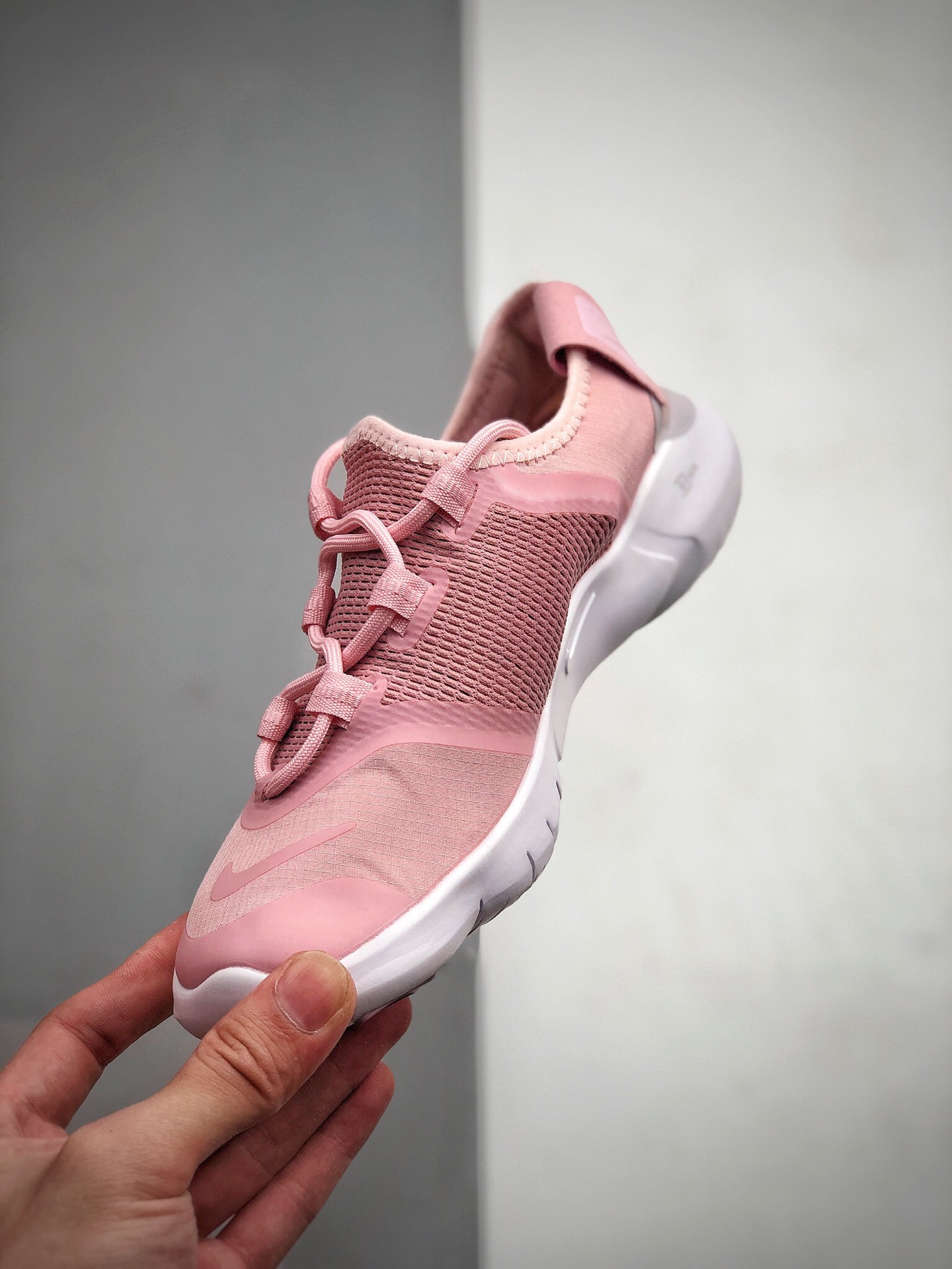 120 耐克NIKE FREE RN 5.0 2020 休闲运动运动跑步鞋 货号：CJ0270-600