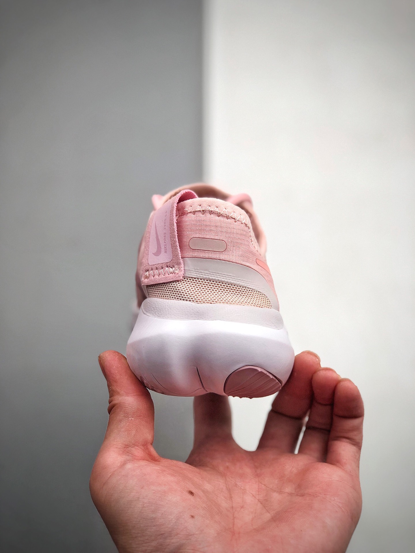 120 耐克NIKE FREE RN 5.0 2020 休闲运动运动跑步鞋 货号：CJ0270-600