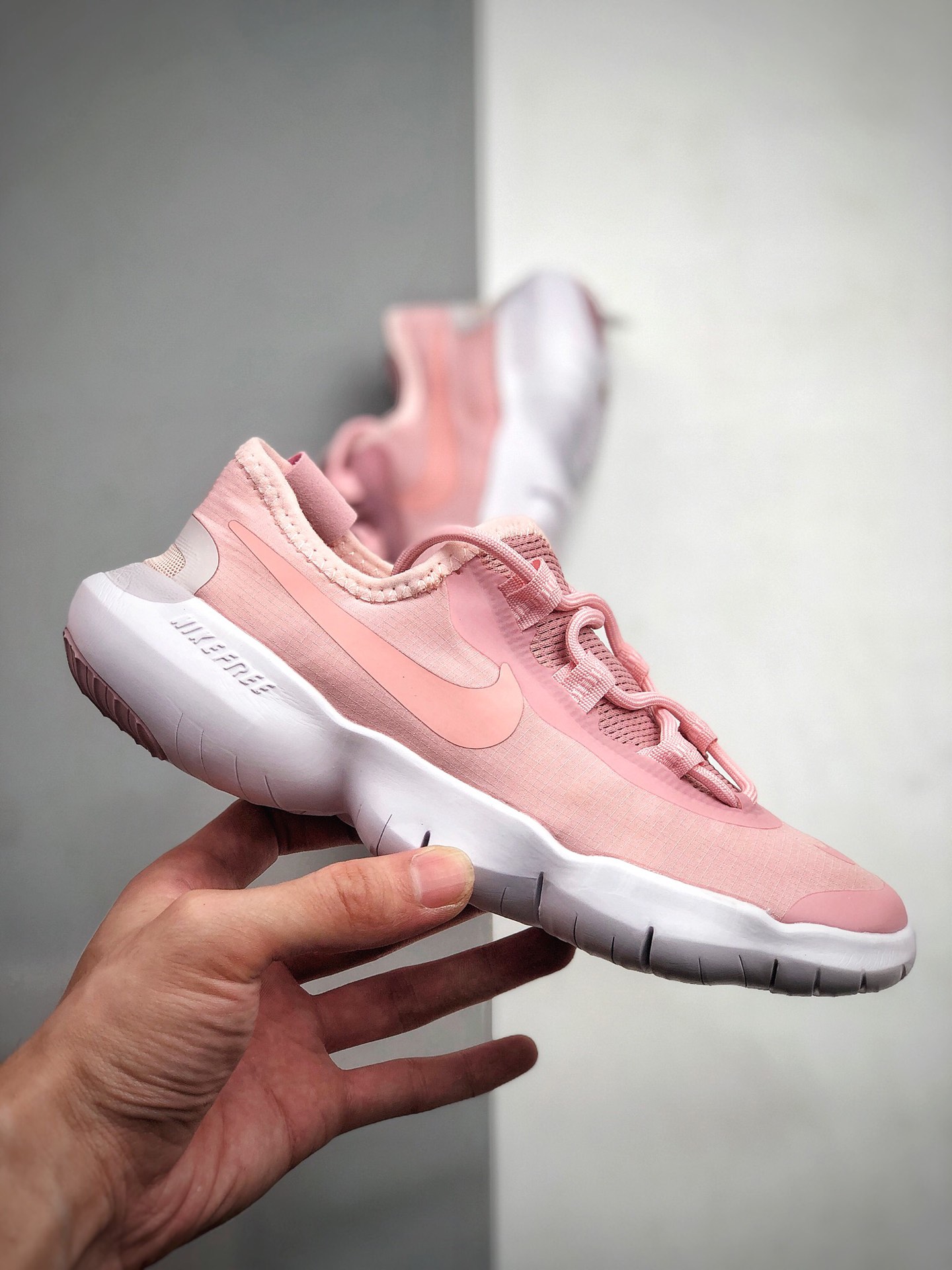 120 耐克NIKE FREE RN 5.0 2020 休闲运动运动跑步鞋 货号：CJ0270-600