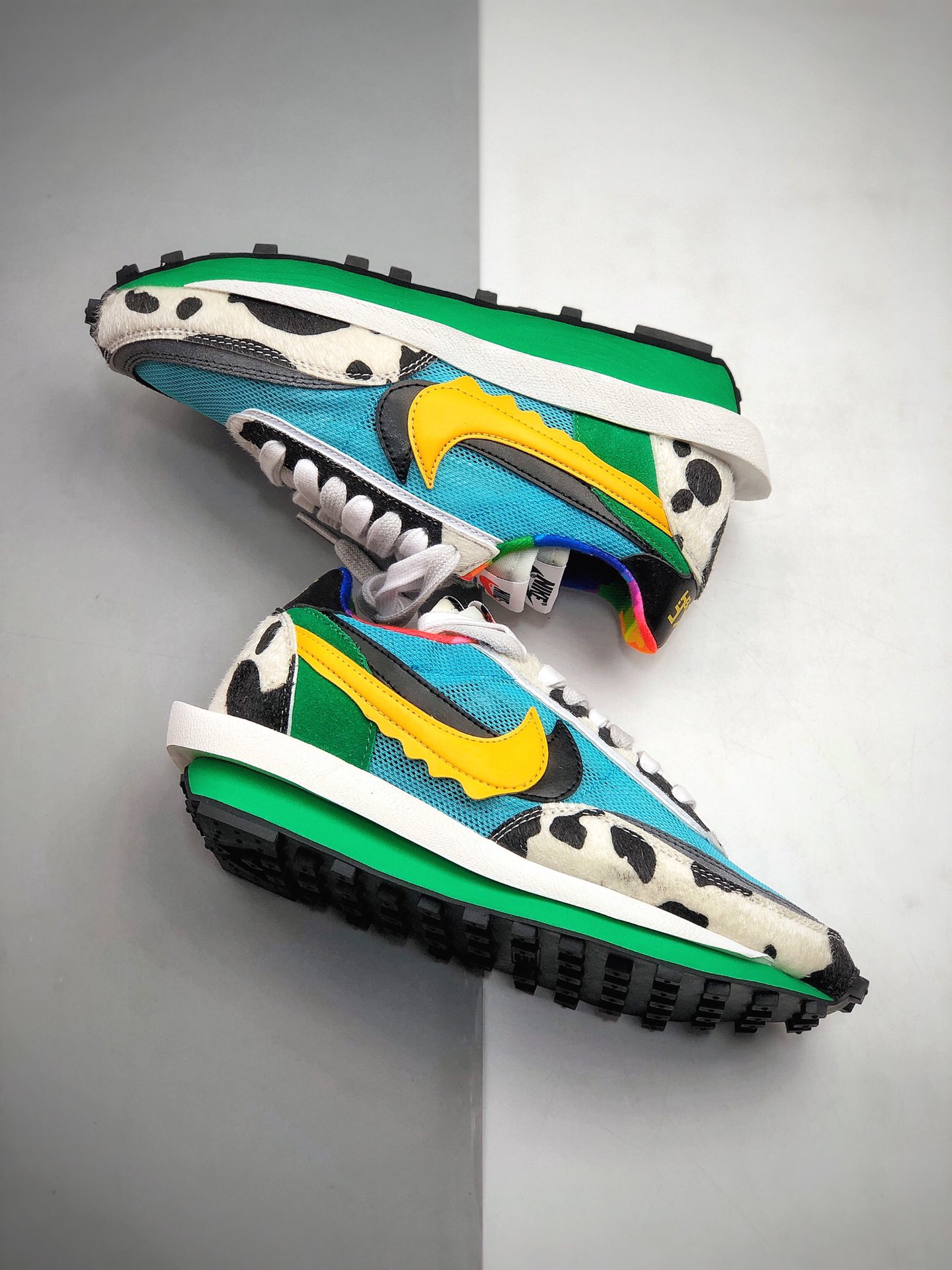 210 Sacai x Nike LdWaffle 客制联名走秀款 货号：CN8899-006