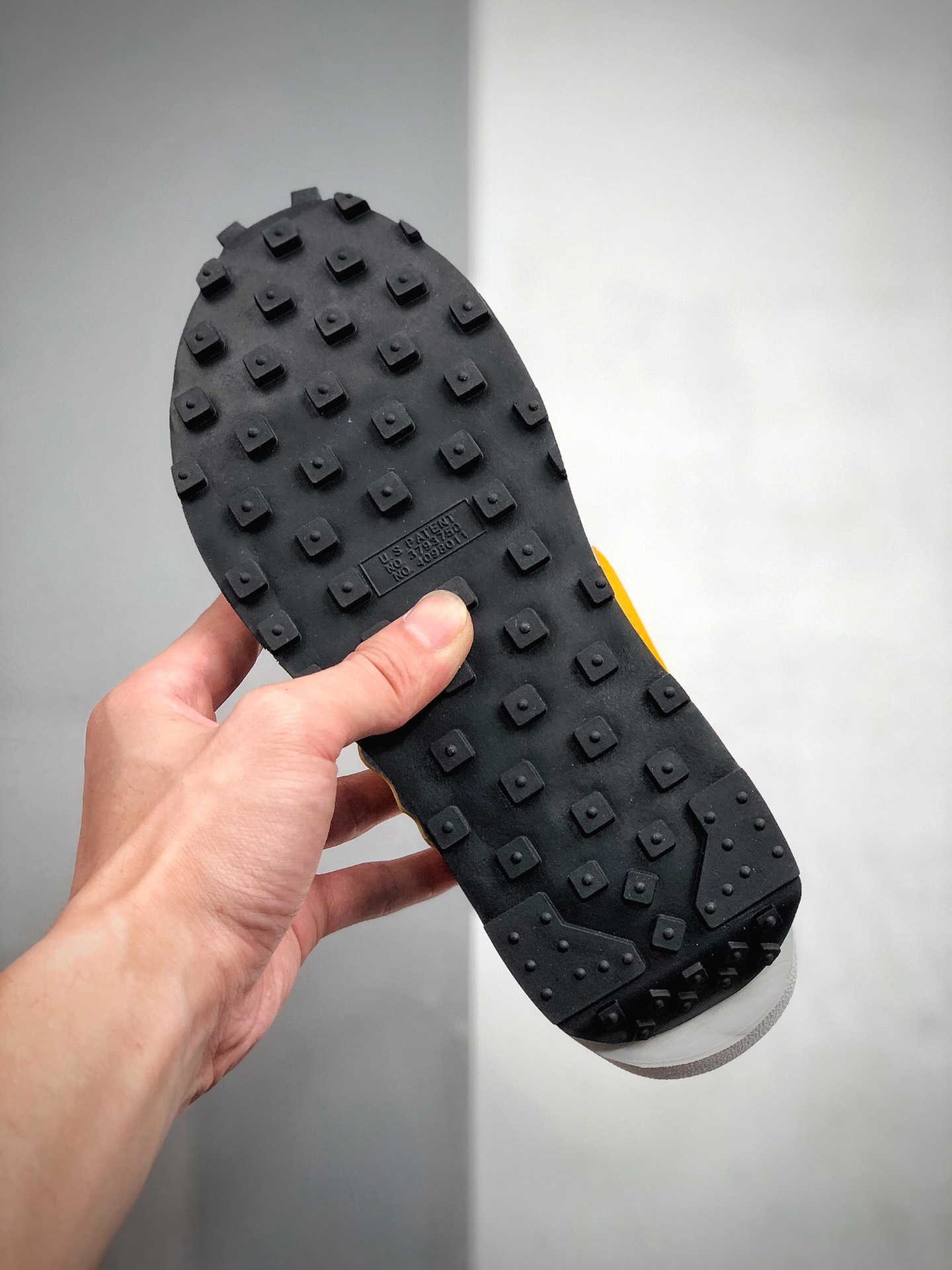 210 Sacai x Nike LdWaffle 客制联名走秀款 货号：CN8899-006