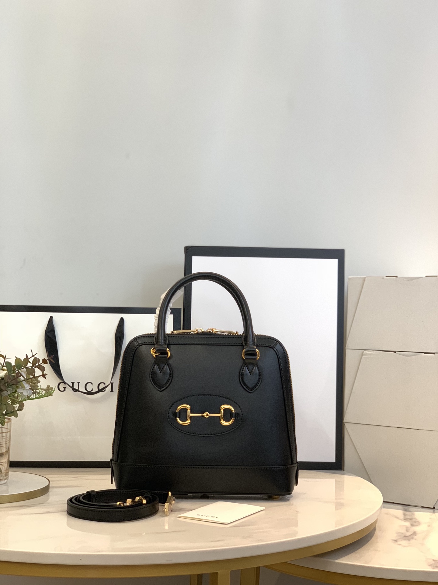 Top 2020 New 1955 Horsebit Retro Shell Bag 621220# Black Cowhide 🆕 The long-awaited 1955 Shell Bag is finally here! Renowned for its vintage style and quality, the 1955 never disappoints. This new shell bag captures many hearts with its artistic yet effortless look. The combination of horsebit and peep-toe hardware is both retro and stylish. Perfectly sized for daily use, it’s an ideal commuter bag. Model 621220, Dimensions: 25cm W x 24cm H x 9cm D. image 1
