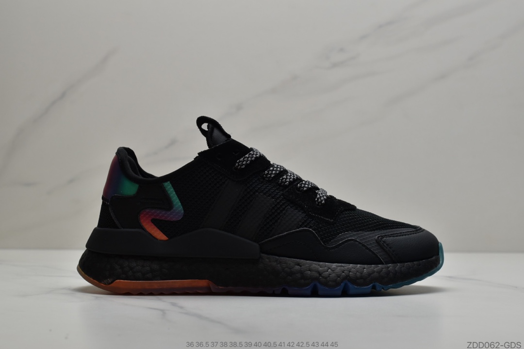 230 公司级阿迪达斯 Adidas Nite Jogger 2019 Boost 金属亮白反光 联名夜行者货号：FV4545