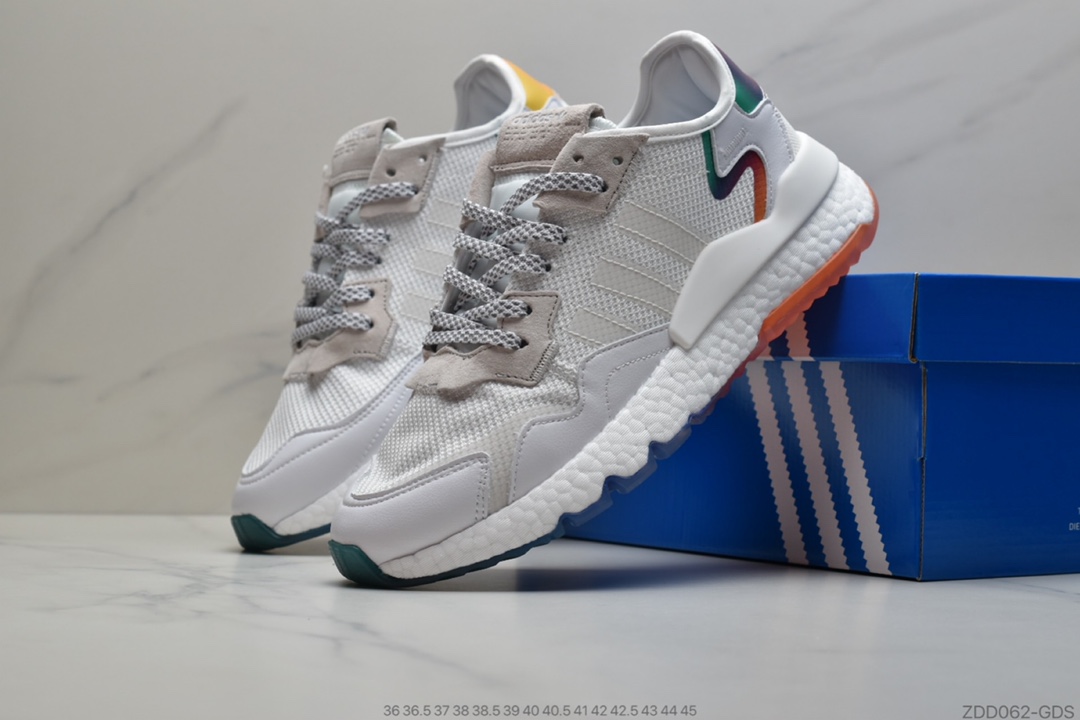 230 公司级阿迪达斯 Adidas Nite Jogger 2019 Boost 金属亮白反光 联名夜行者货号：FV4545
