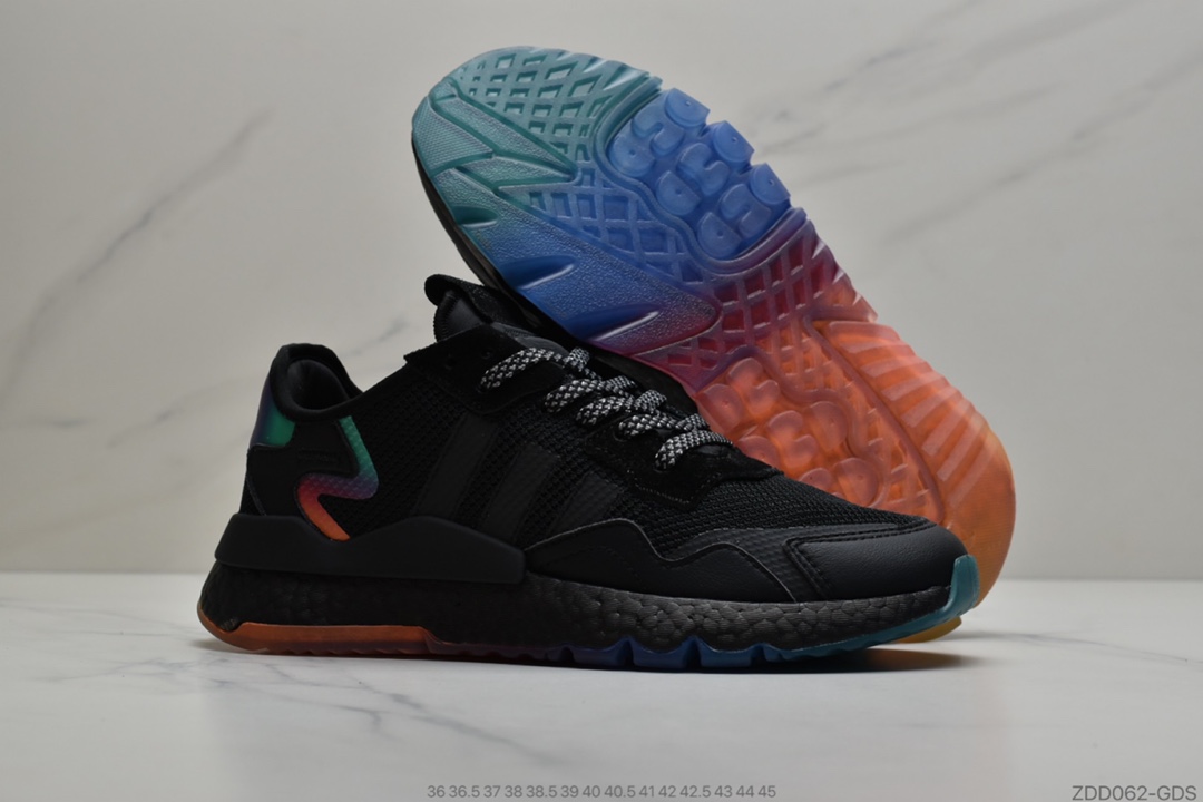 230 公司级阿迪达斯 Adidas Nite Jogger 2019 Boost 金属亮白反光 联名夜行者货号：FV4545
