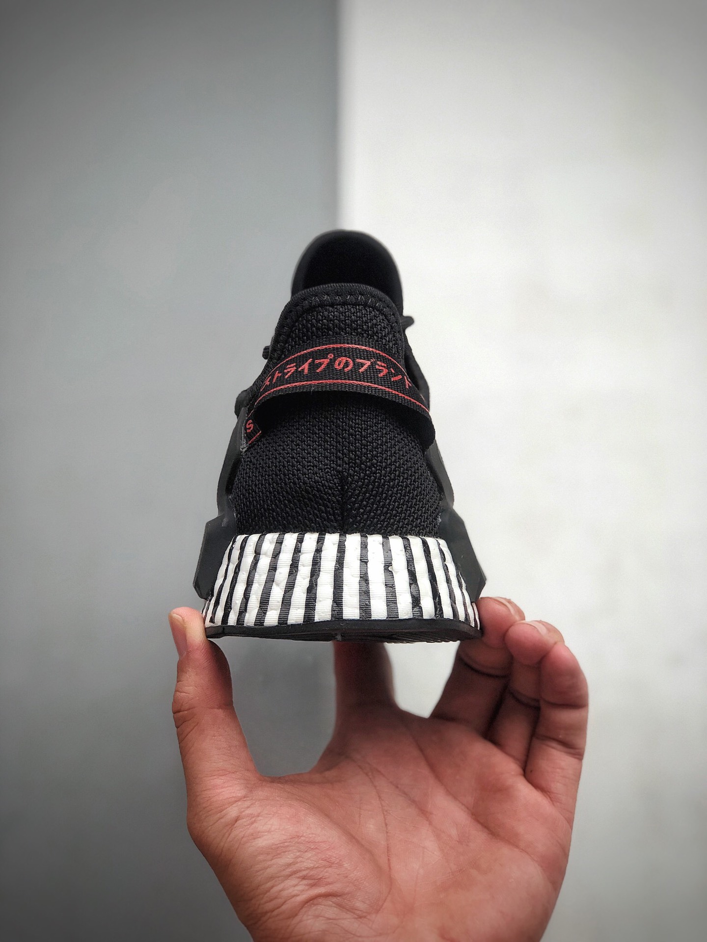 190 Adidas 阿达迪斯 NMD Boost 爆米花超中弹底 针织网面闲休跑步鞋  货号：FW6411