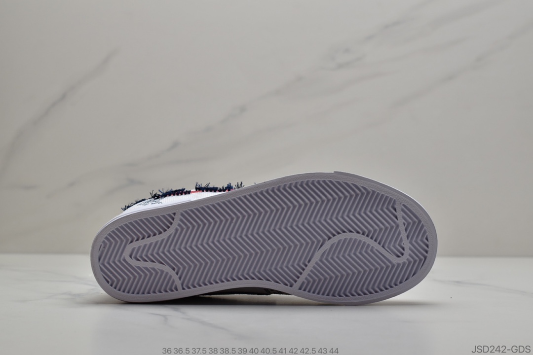 200 公司级耐克开拓者 NIKE SB ZOOM BLAZER 解构低邦板鞋 CI3833