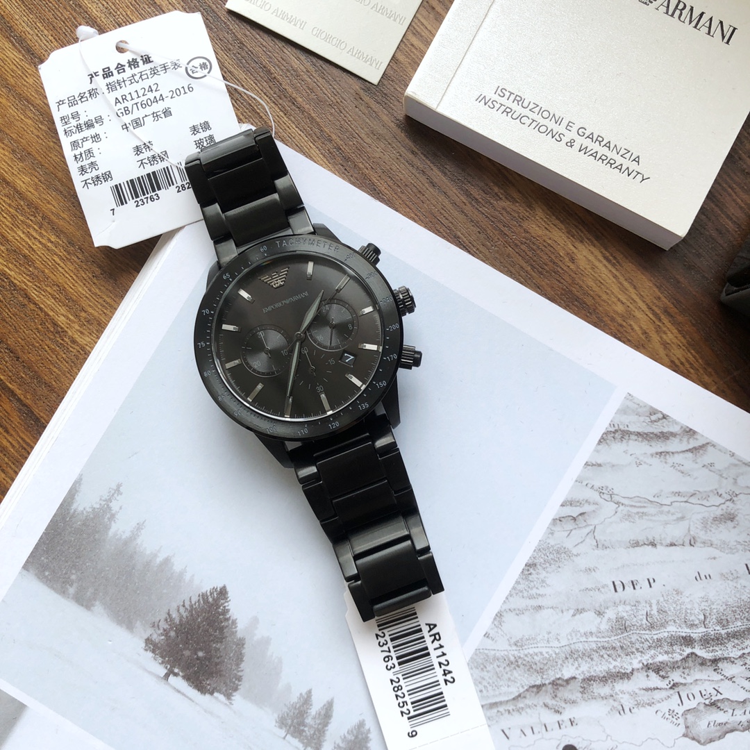 El modelo más popular de Armani Armani este año es el reloj para hombre con correa de acero modelo AR11242, r…