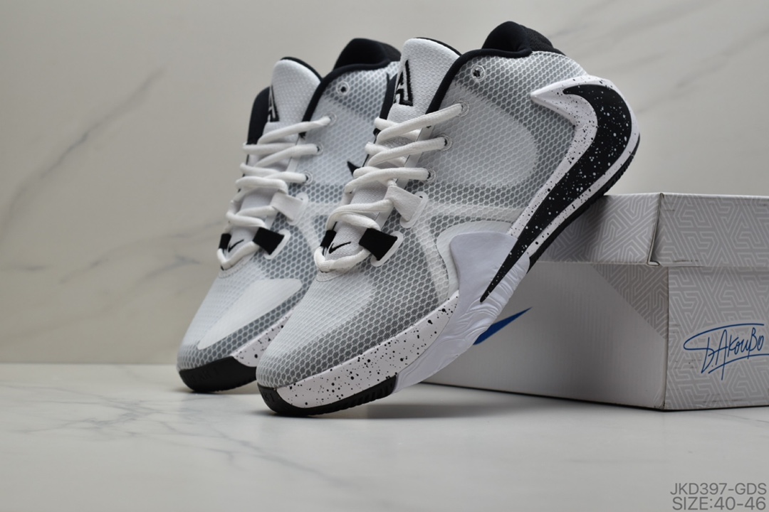 160 耐克/Nike Zoom Freak 1 GPX 一代字母哥签名款 白黑倒钩男子篮球鞋休闲男鞋运动鞋 货号：BQ5422-101