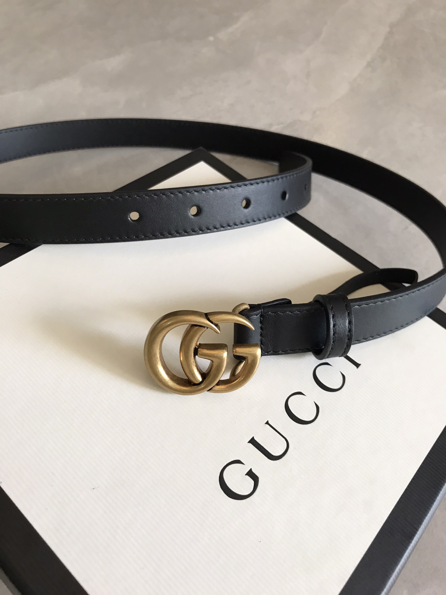 Женский ремень шириной 2 см с металлической пряжкой Gucci