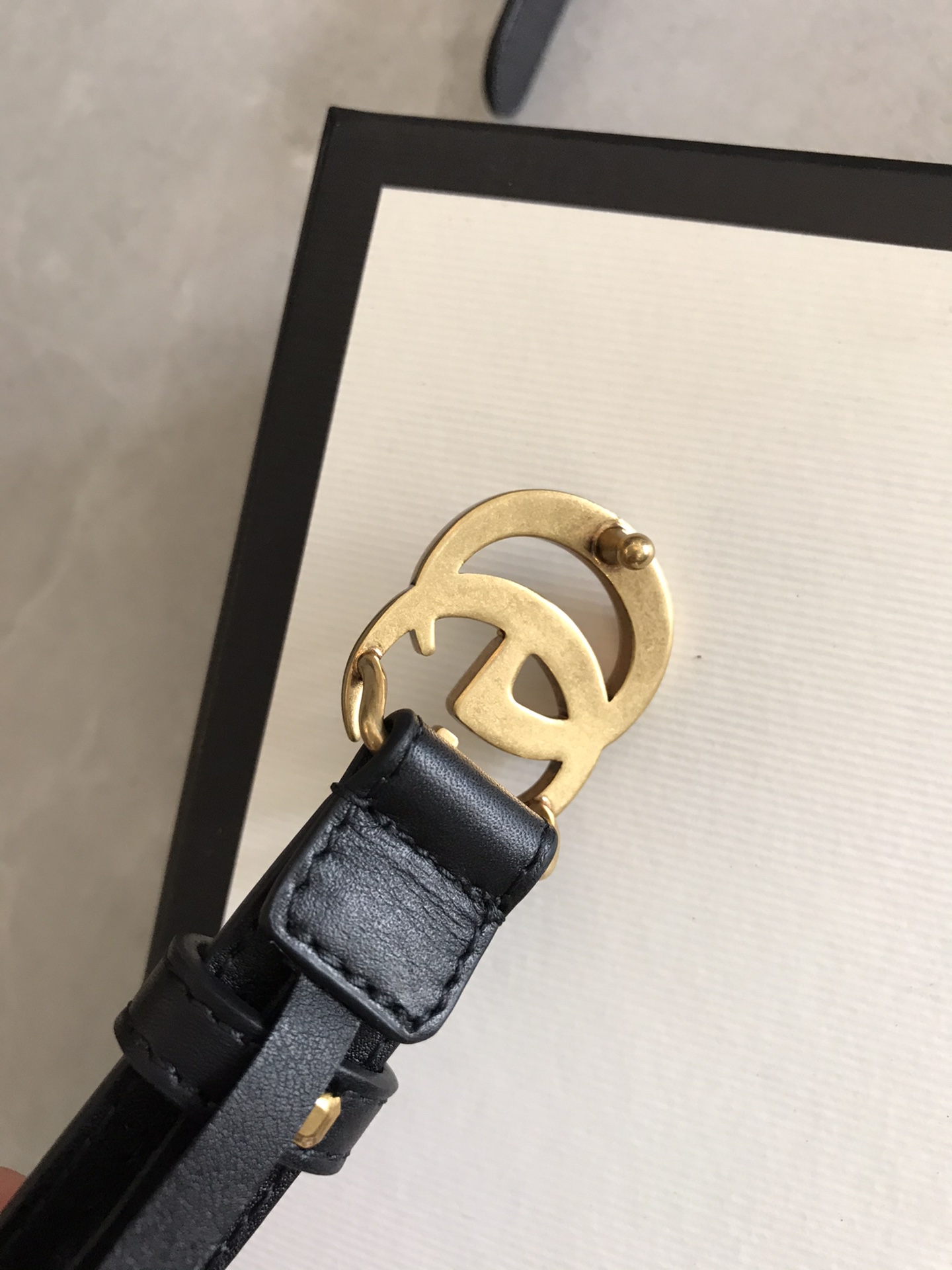 Женский ремень шириной 2 см с металлической пряжкой Gucci