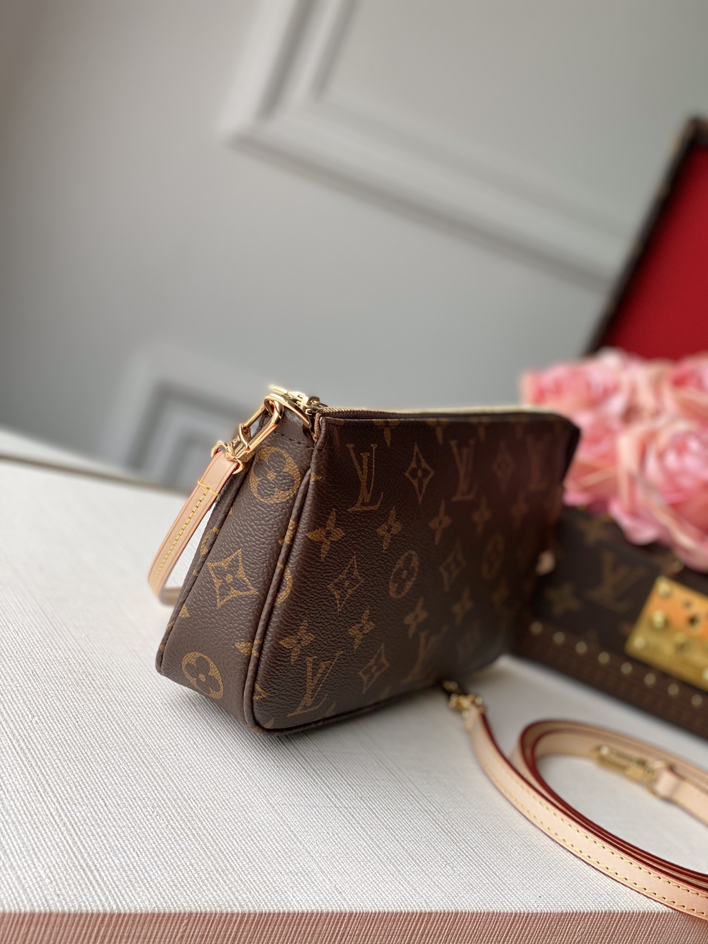 Louis Vuitton LV Pochette Accessoires 配饰包麻将包 M40712老花