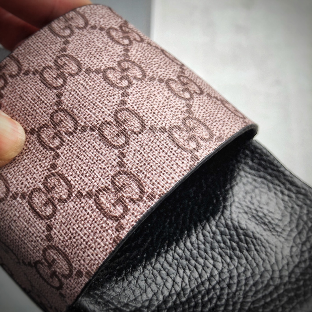 100  Gucci 古奇 官网主推款 3D印花字一拖鞋 历年经爆典款