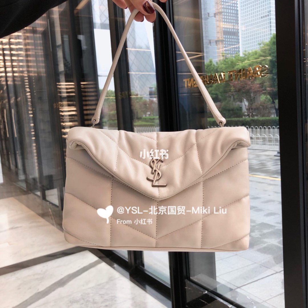 Ysl LOULOU PUFFER 23CM 迷你绗缝小羊皮包 620333白色银扣