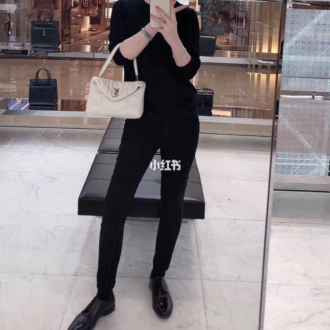 Ysl LOULOU PUFFER 23CM 迷你绗缝小羊皮包 620333白色银扣