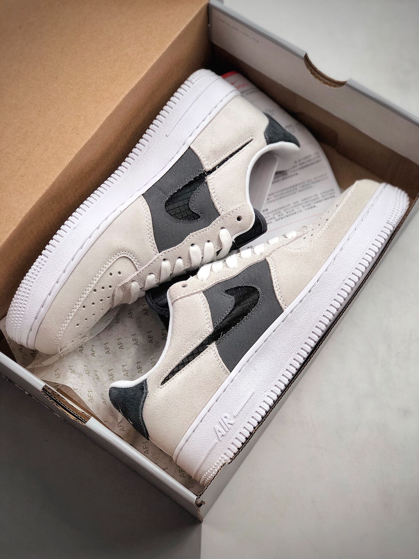 200   公司级 耐克/Nike Wmns Air Force 1′07 LV8 GS”Pure Platinum”空军一号经典低帮百搭休闲运动板鞋CJ4093-100