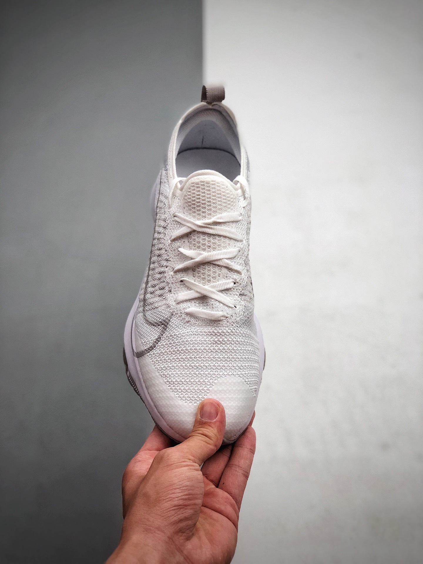 240  NIKE AIR ZOOM TEMPO NEHT 马拉松气垫轻量超跑竞速运动慢跑鞋