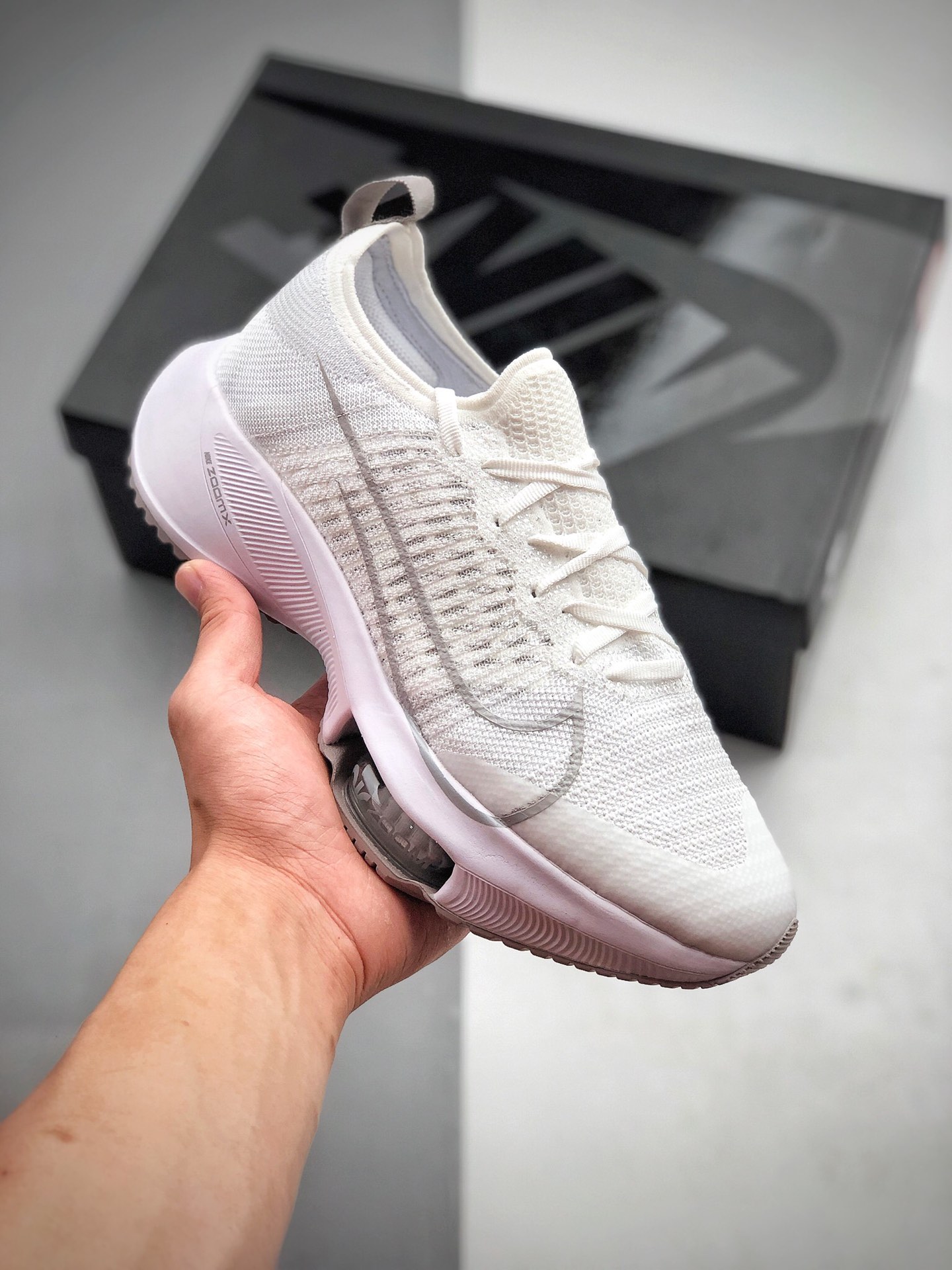 240  NIKE AIR ZOOM TEMPO NEHT 马拉松气垫轻量超跑竞速运动慢跑鞋
